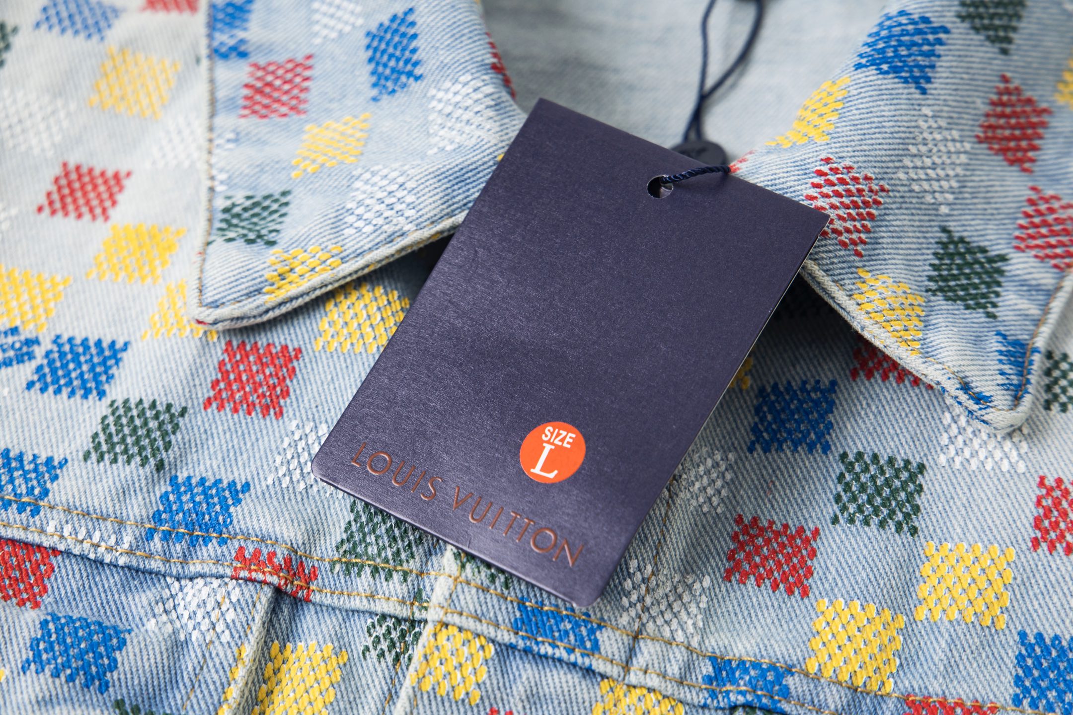 Louis Vuitton/路易威登 彩色棋盘格生仔外套-Chinese UA Cheap High Quatity Brand Clothes Bags handbags Sneakers wholesale wholesaler seller from China Factory suppliers Fashion Clothing Shoes best Quality Beautiful Price Louis Vuitton/路易威登 彩色棋盘格生仔外套