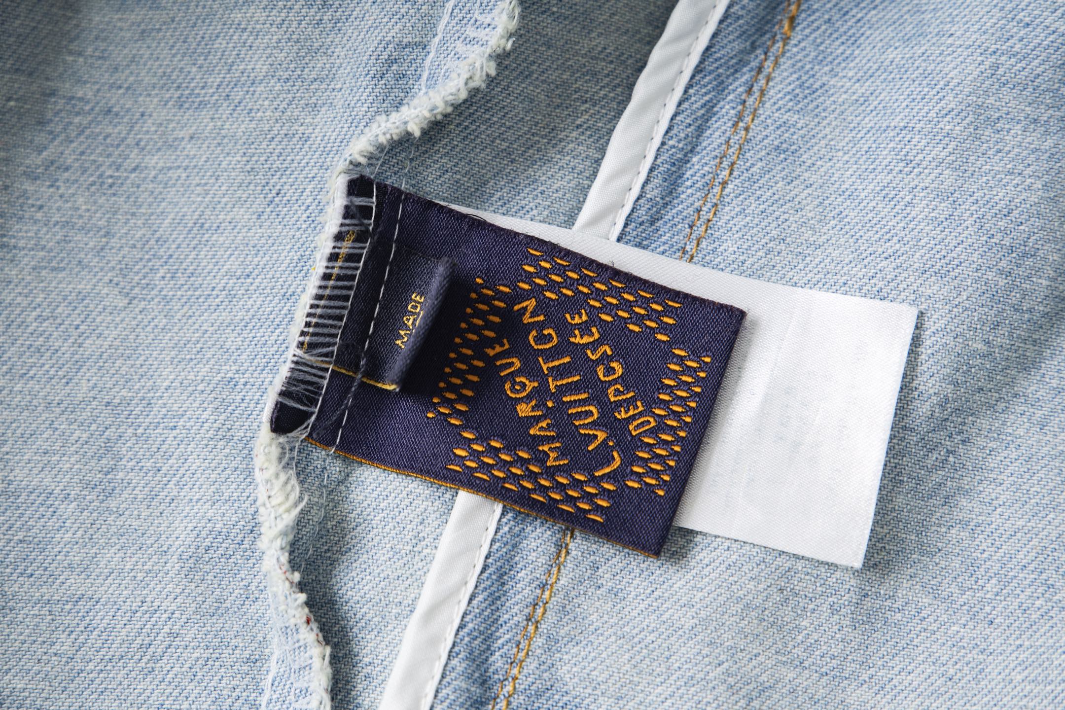 Louis Vuitton/路易威登 彩色棋盘格生仔外套-Chinese UA Cheap High Quatity Brand Clothes Bags handbags Sneakers wholesale wholesaler seller from China Factory suppliers Fashion Clothing Shoes best Quality Beautiful Price Louis Vuitton/路易威登 彩色棋盘格生仔外套