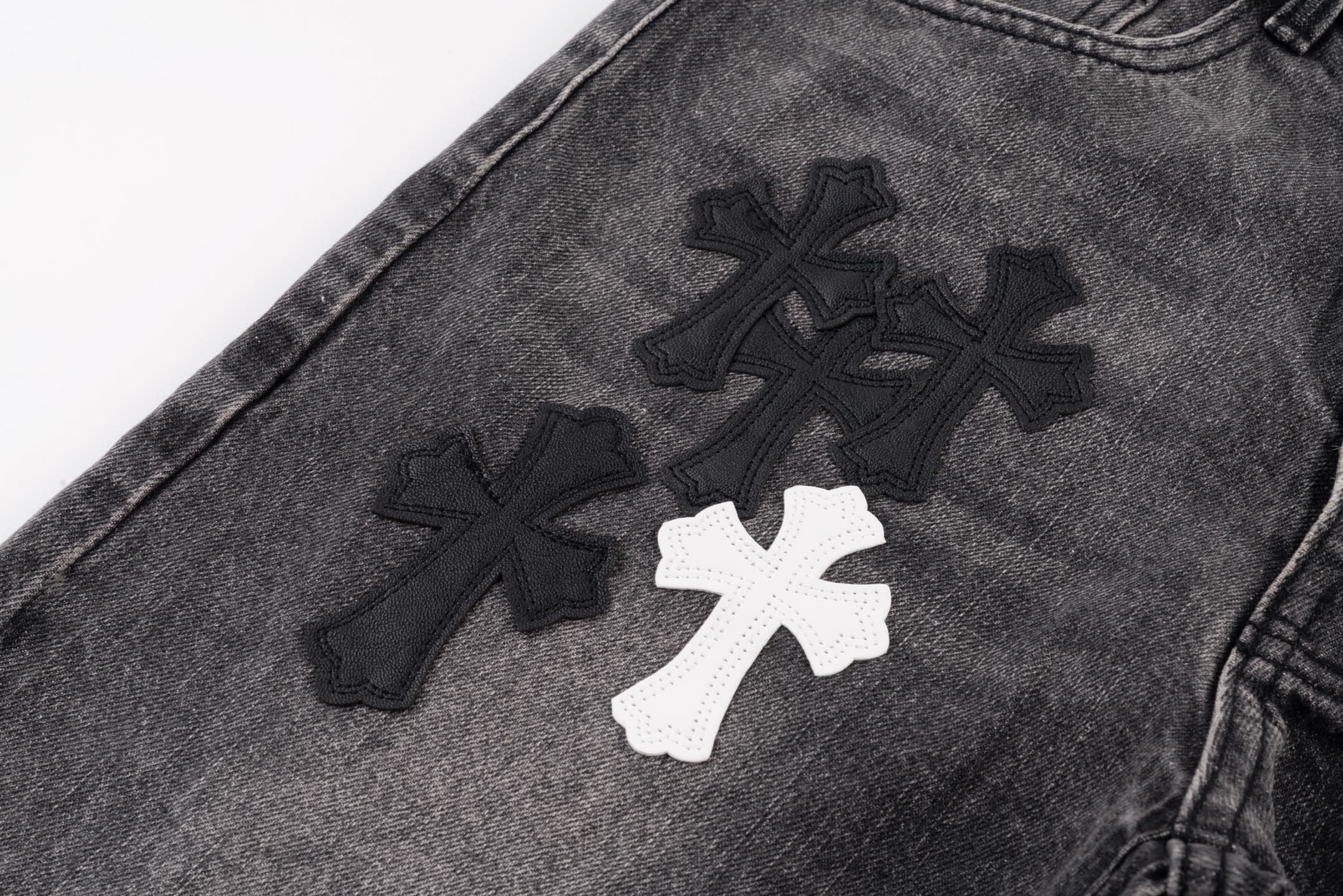 Chtome Heart/克罗心 25ss 城市限定火焰黑白贴皮牛仔裤黑色-莆田鞋,莆田鞋货源,高仿鞋,高仿鞋货源,安福档口,莆田高仿鞋,莆田鞋批发,高仿鞋批发,莆田高仿运动鞋,高仿运动鞋,莆田运动鞋 Chtome Heart/克罗心 25ss 城市限定火焰黑白贴皮牛仔裤黑色