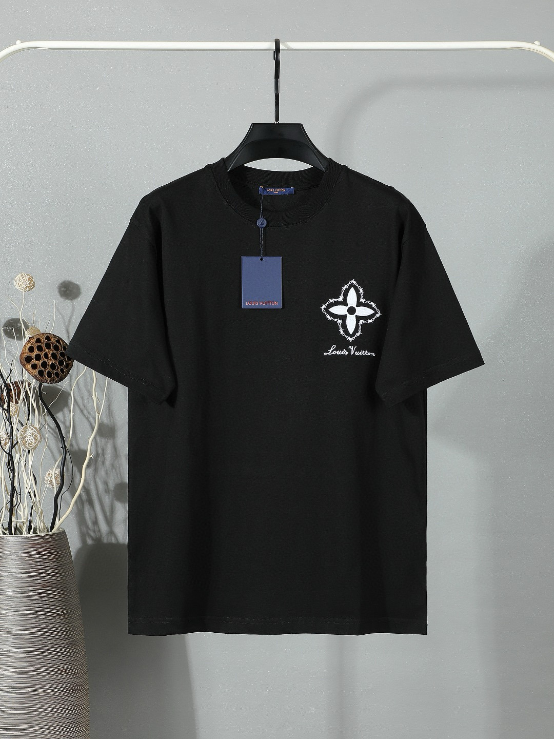 Camiseta P100 Louis Vuitton versión pesada bordada. Versión correcta del sistema operativo. No es necesario guardar tel…