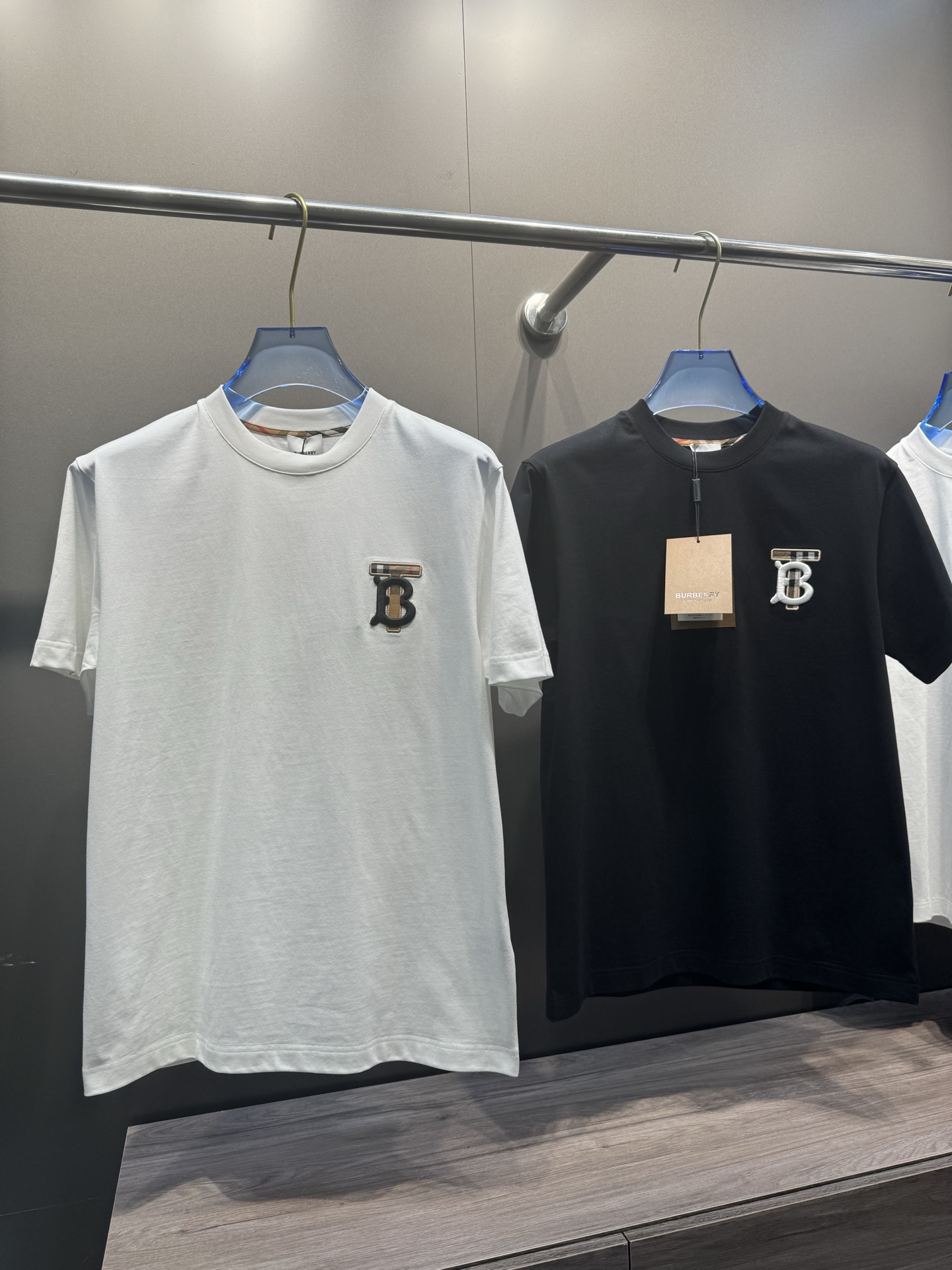 NO:142455,BU.S-2XL black and white, alexander wang19860909BU.S-2XL黑白两色,,alexander wang,Men's clothing