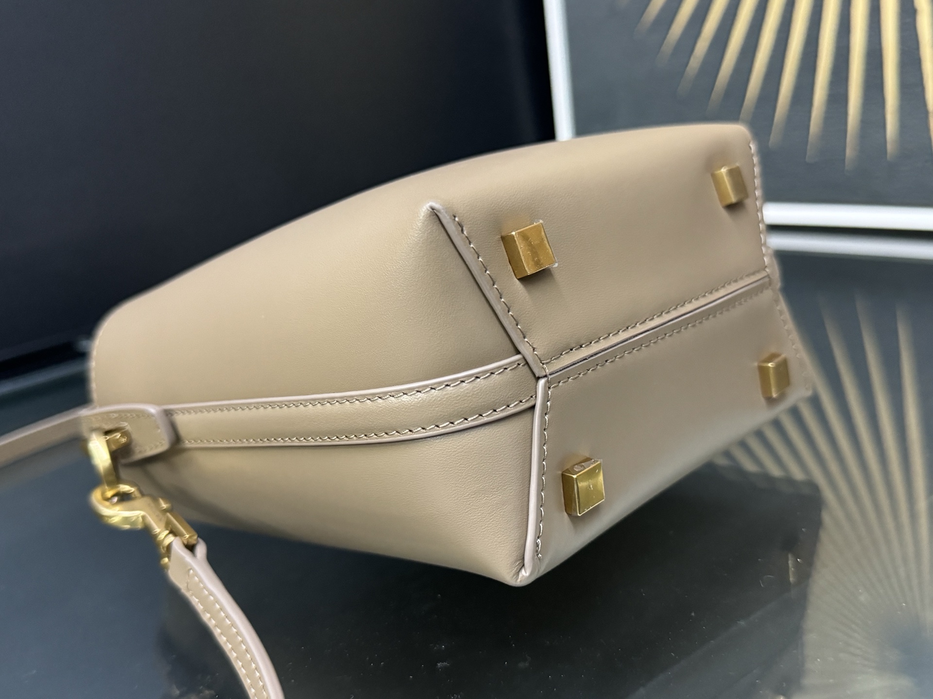 YSL taske New LE0 37 mini _ Ny logo — photo 5