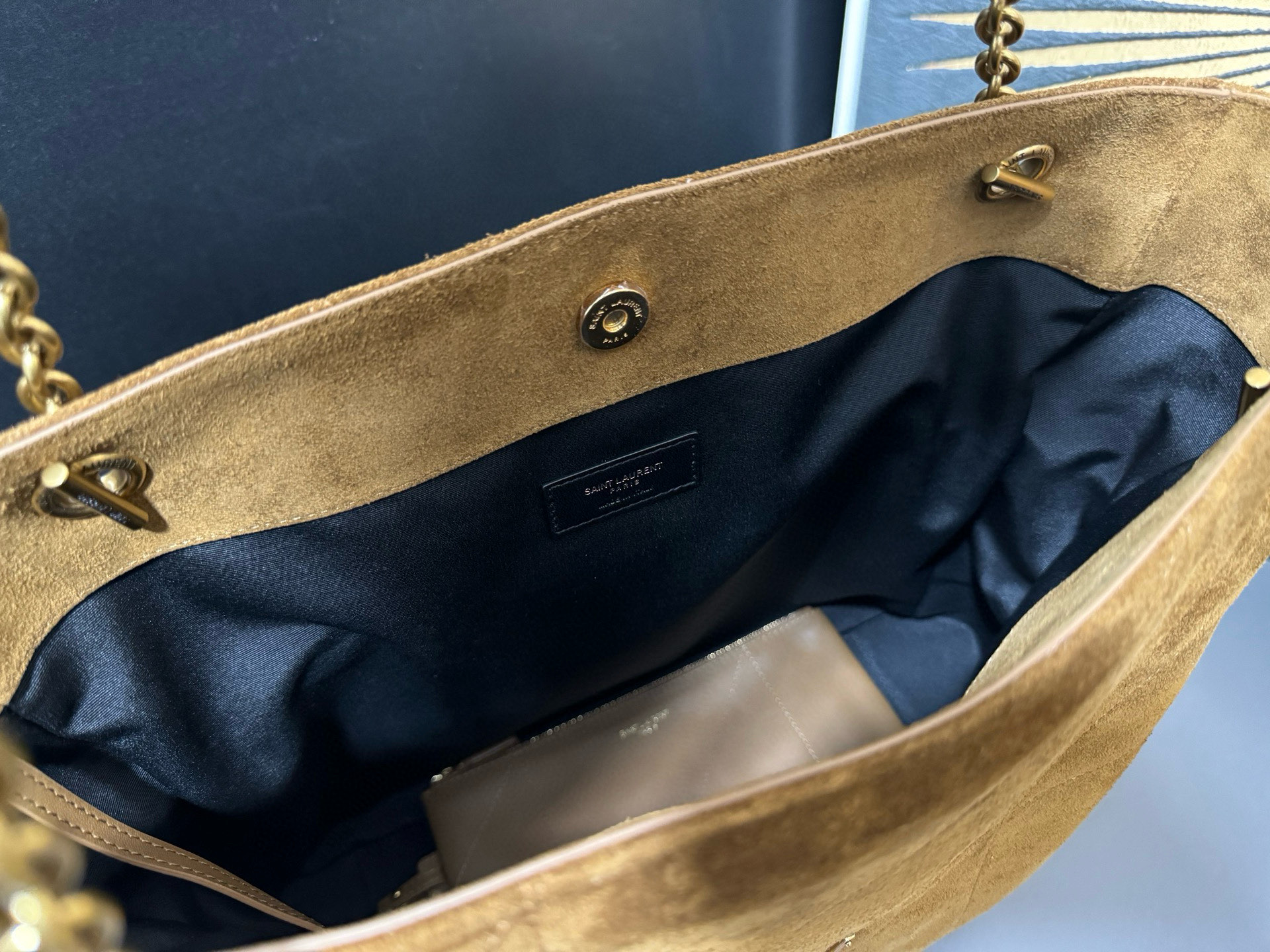 YSL veske semsket skinn — photo 5