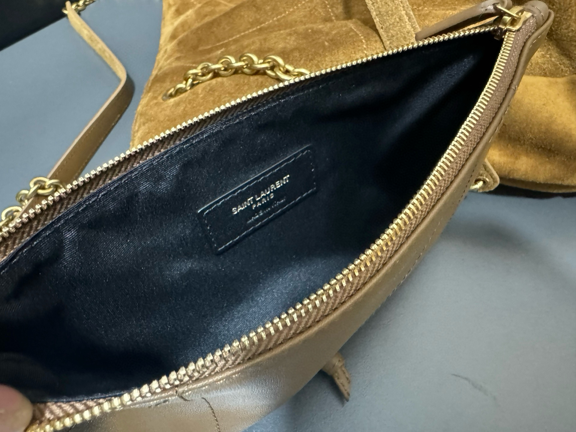 YSL veske semsket skinn — photo 8