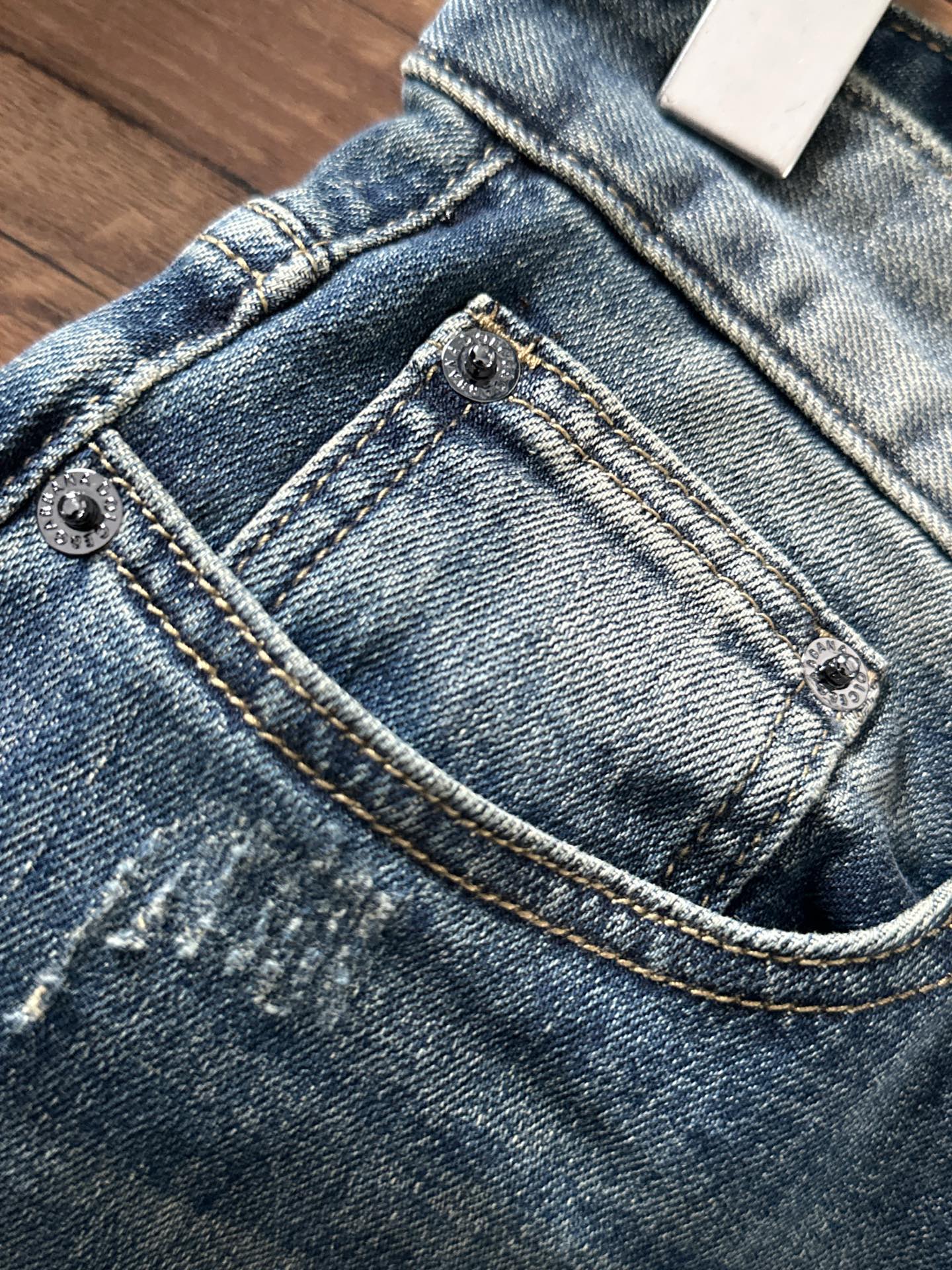 DG 2025早秋新款男士休闲牛仔裤，顶级品质！渠道订单，官网同步出售！！原厂订制牛仔全棉材质！适合休闲