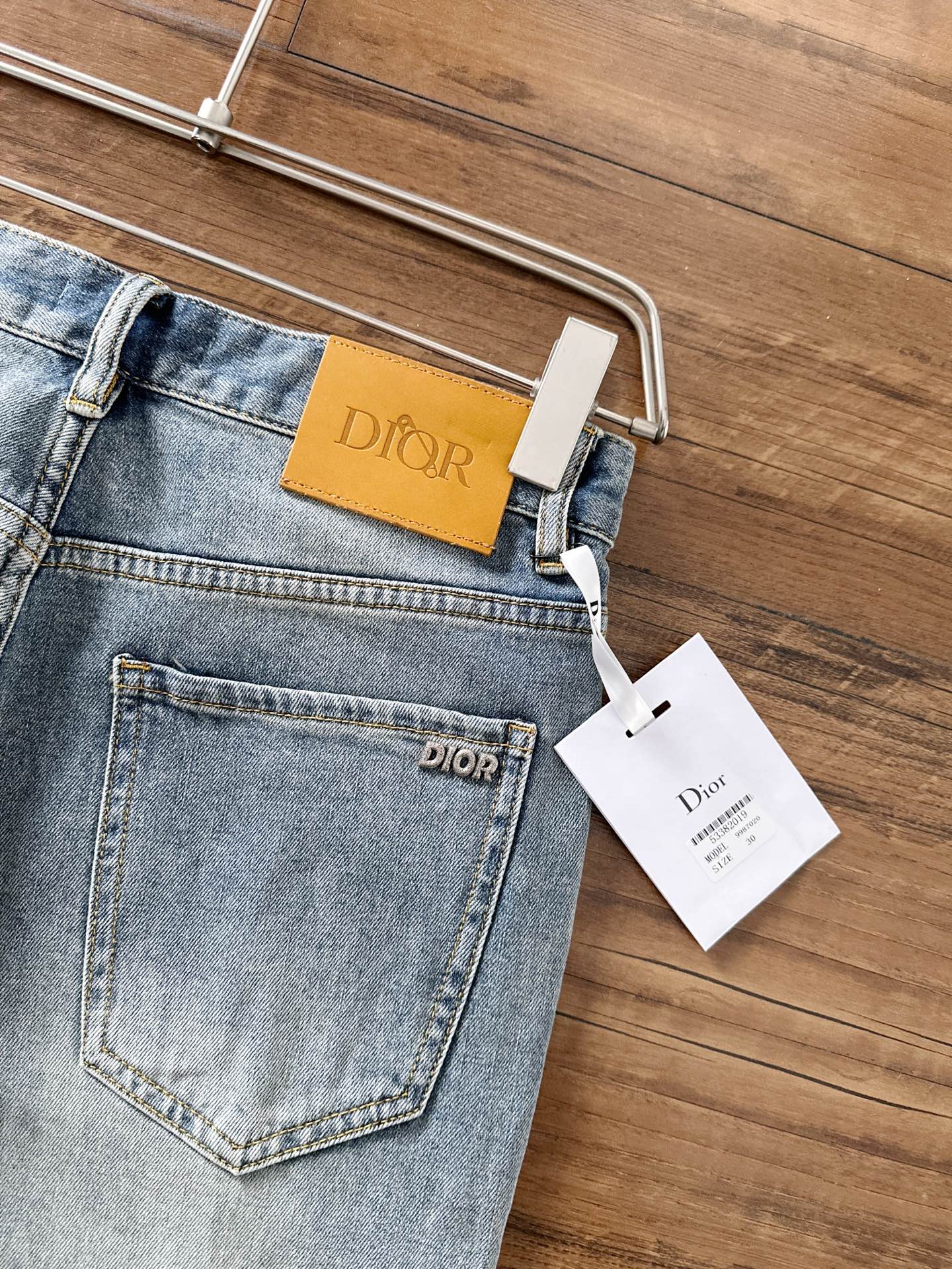 迪奥 2025早秋新款男士休闲牛仔裤，顶级品质！渠道订单，官网同步出售！！原厂订制牛仔全棉材质！适合休闲