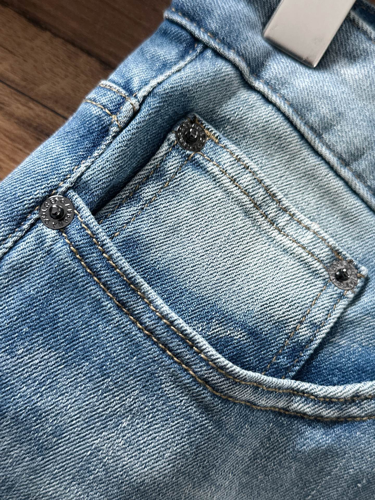 DG 2025早秋新款男士休闲牛仔裤，顶级品质！渠道订单，官网同步出售！！原厂订制牛仔全棉材质！适合休闲