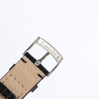 Omega De Ville Trésor 40mm detail 9