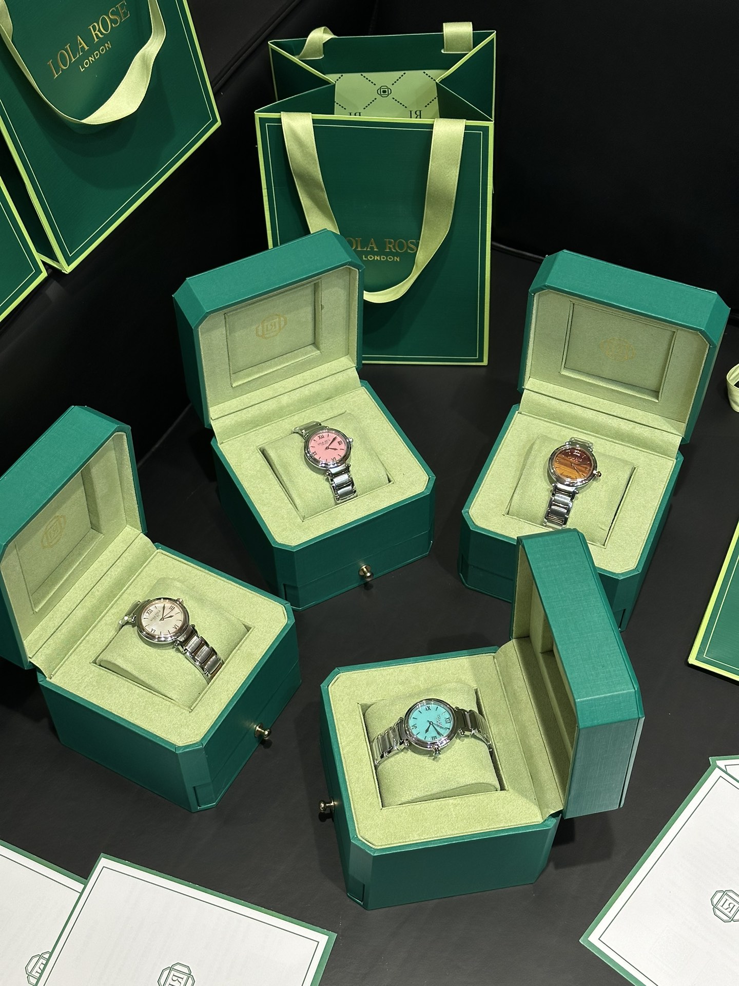 Yupoo Gucci Bags Watches Nike Clothing Jordan Yeezy Balenciaga Shoes
