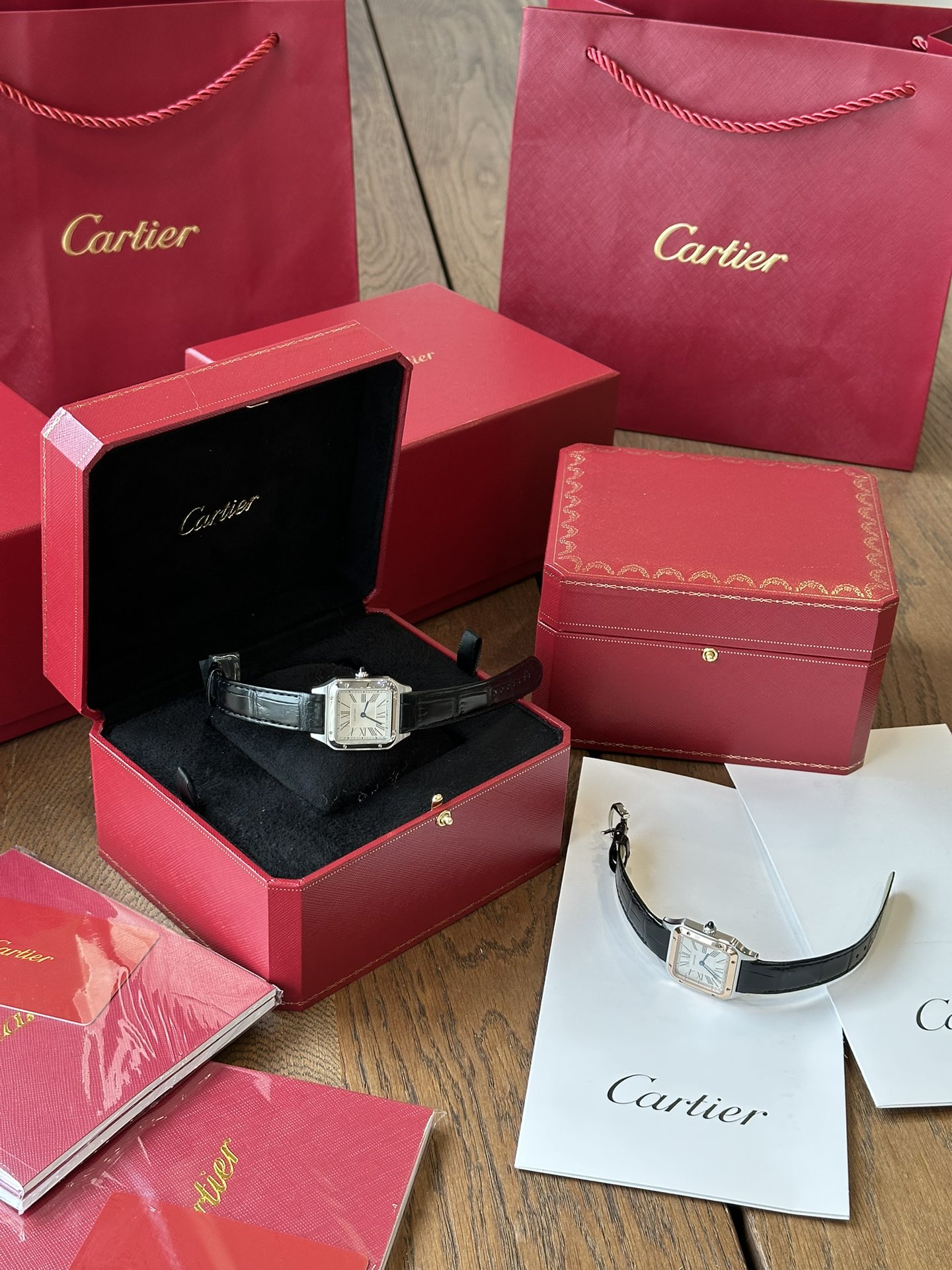 Часы Cartier