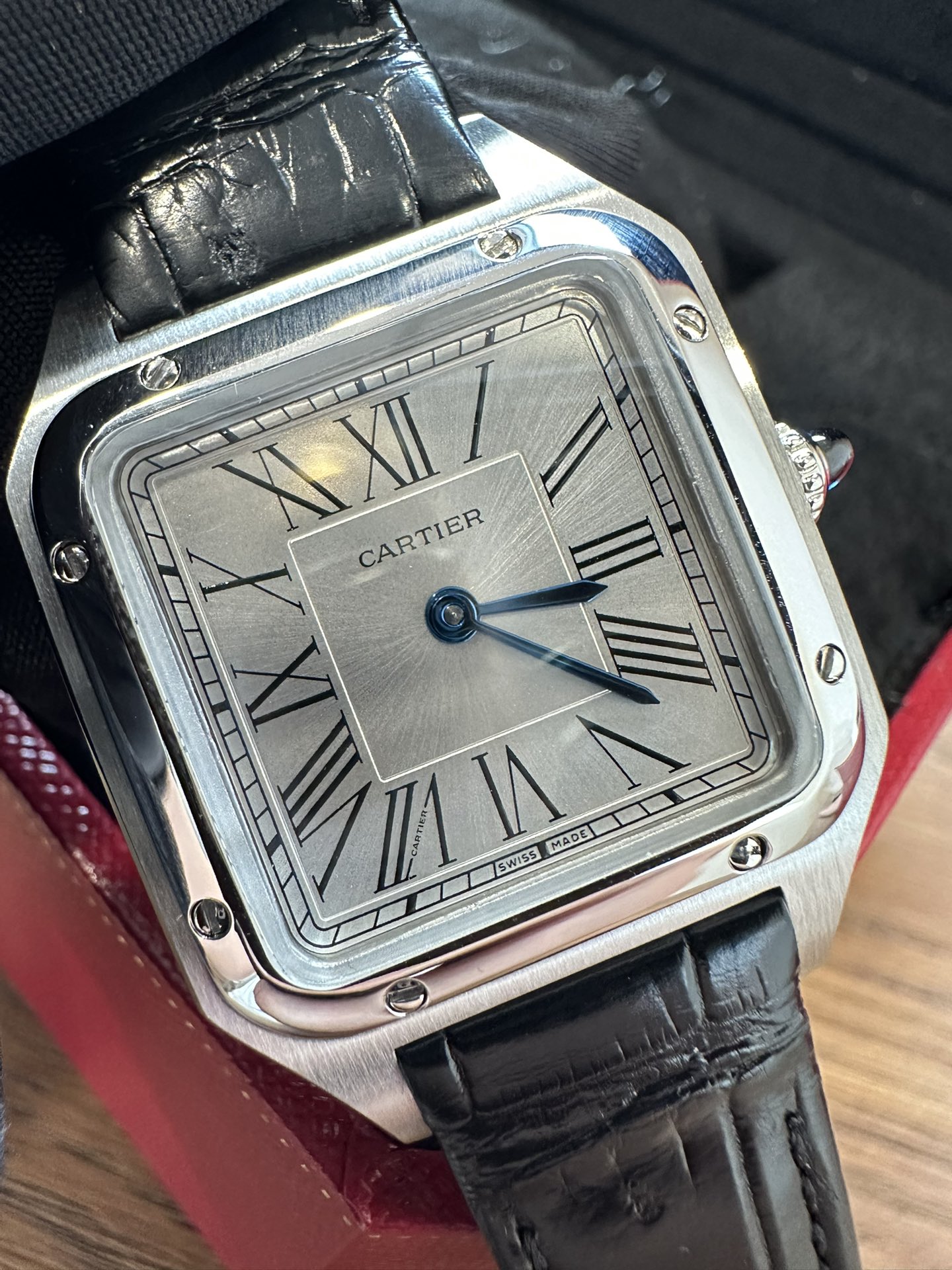 NO:924390,Looking at the font details of the entire dial, it is perfect no matter from which angle it is viewed. It is not an exaggeration at all. Take a look for yourself and magnify it. Every detail is in line with zp, which has killed the market 10,000 times!  !  !  ,19860909纵观整个表盘的字体细节 无论从哪个角度看都是完美的 一点也不夸张 大家自己看看 放大倍看 每一处细节都符合zp 秒杀市场一万次！！！,,Watch