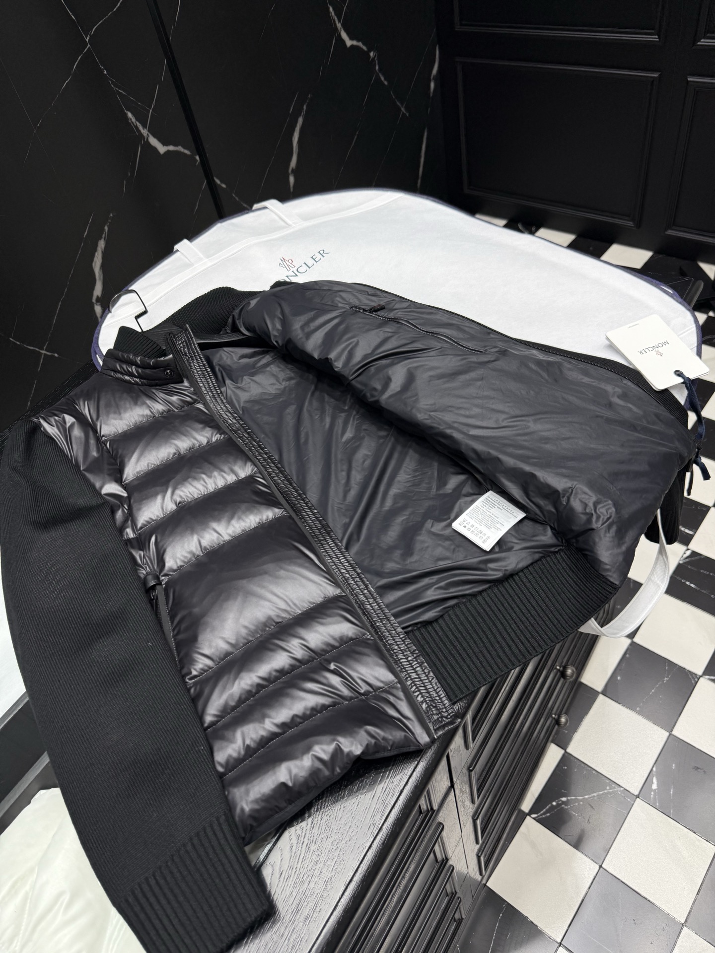 NO:520408,down details inside, down jacket,alexander wang19860909羽绒 细节内里,,down jacket,alexander wang,Men's clothing