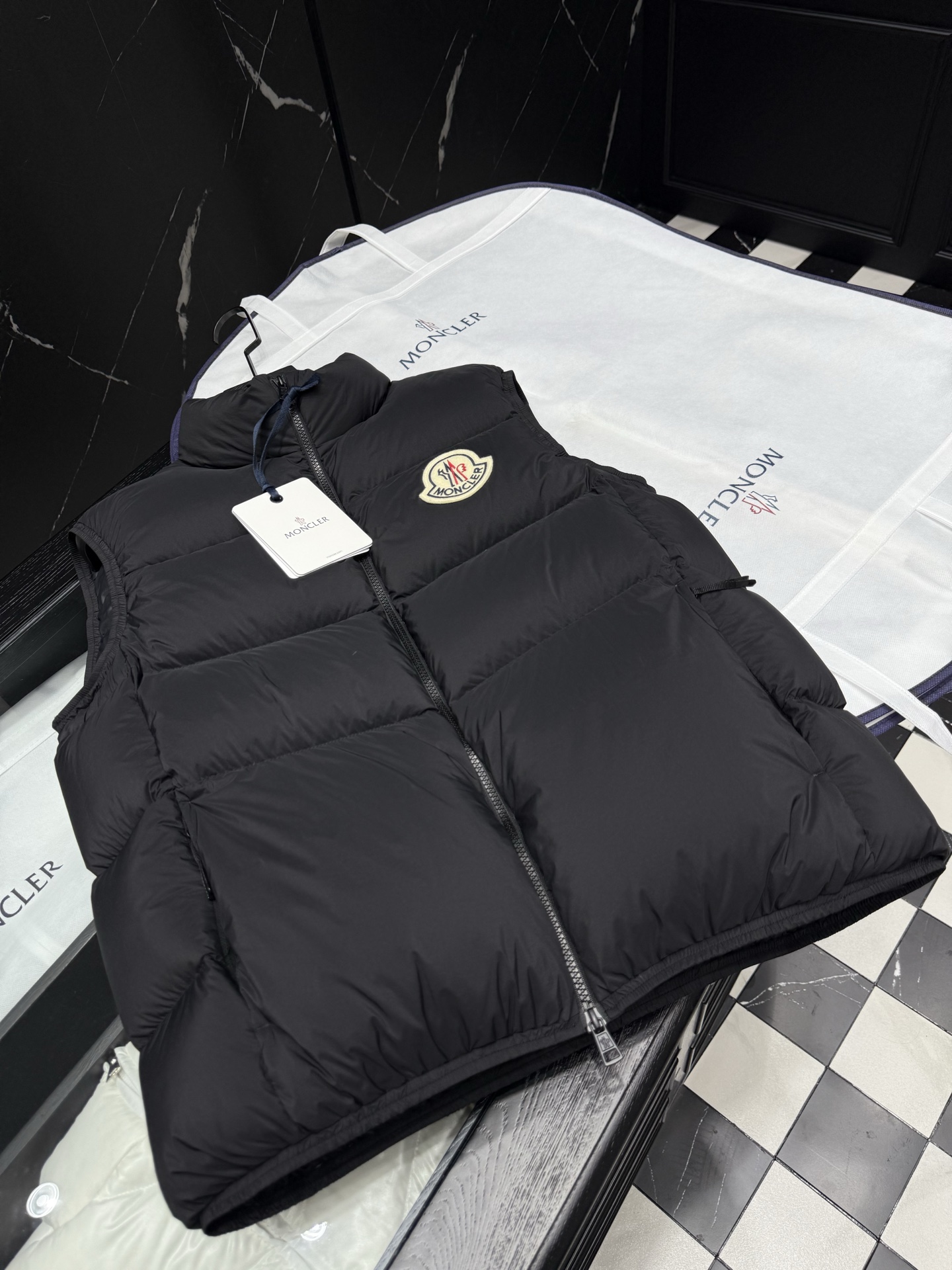 NO:520351,down tiled picture, down jacket,alexander wang19860909羽绒 平铺图,,down jacket,alexander wang,Men's clothing