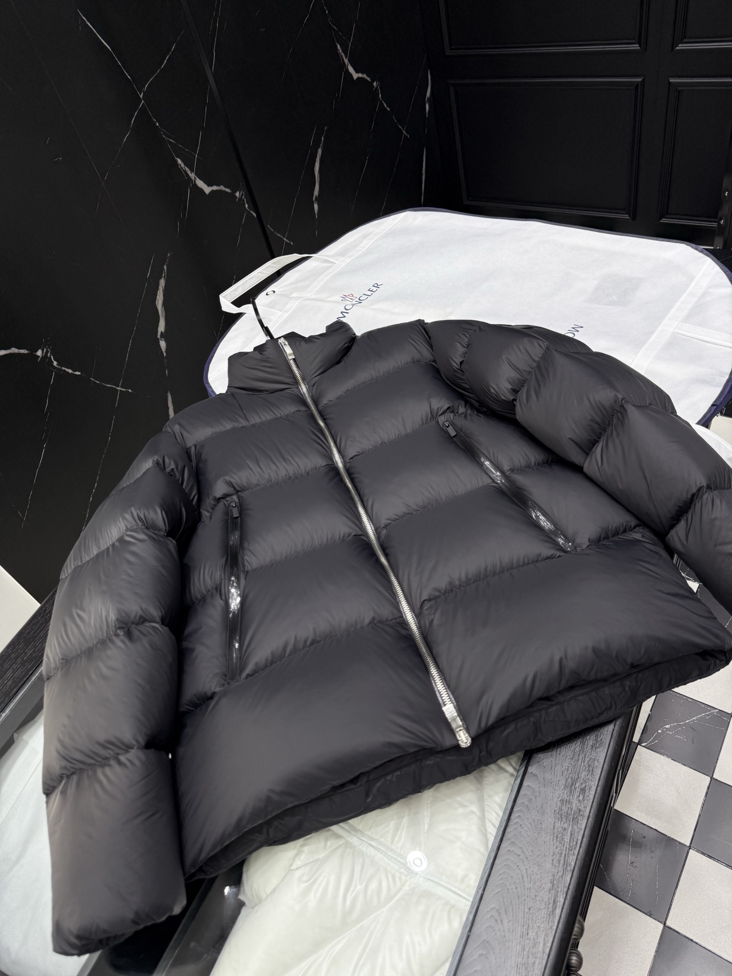 NO:520325,Tile picture, alexander wang19860909平铺图,,alexander wang,Men's clothing