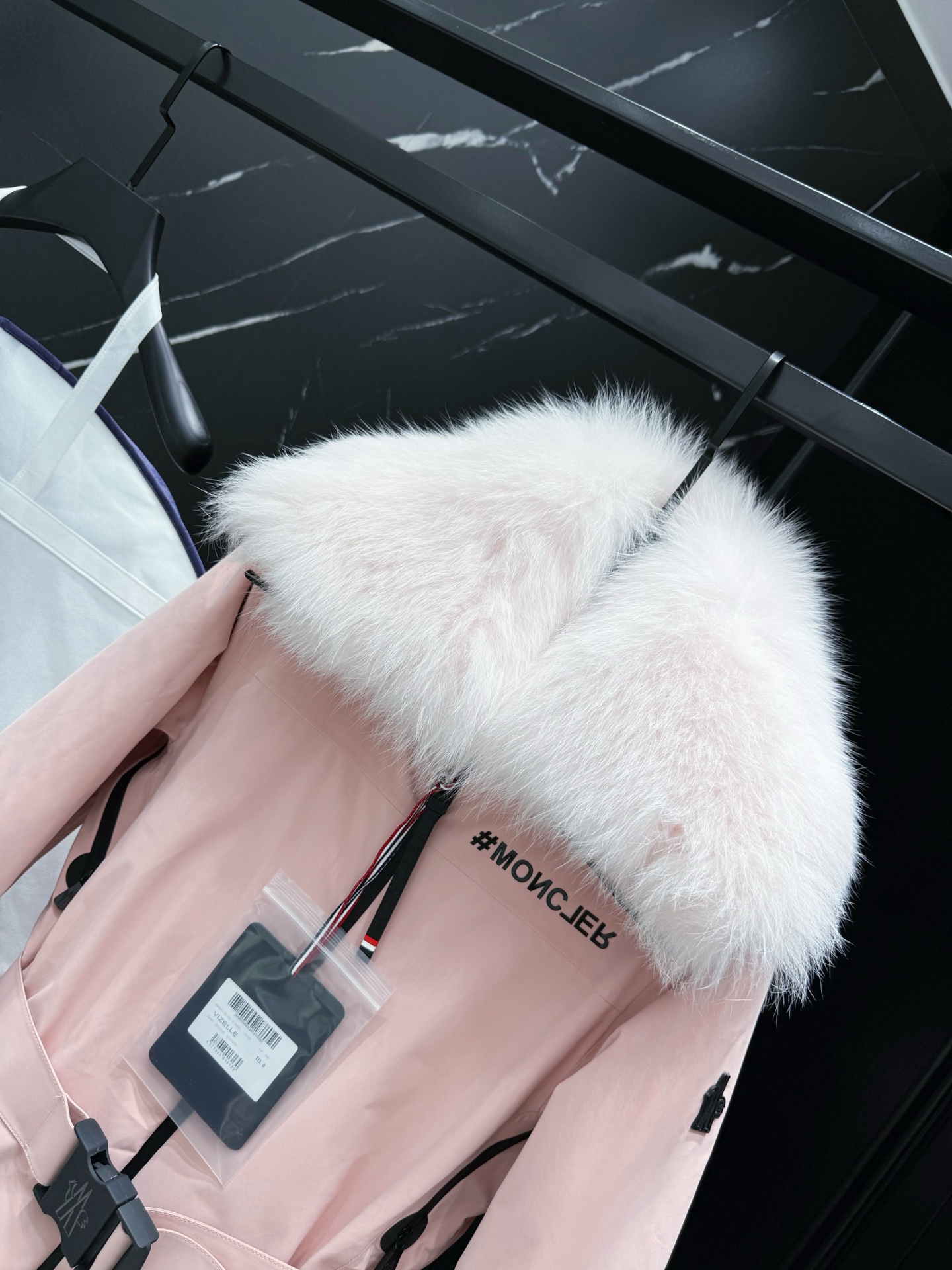 MONCLER Pink Down Ski Jacket with Fur Collar and Belted Waist 3 i1757610457317 4409 0 2
