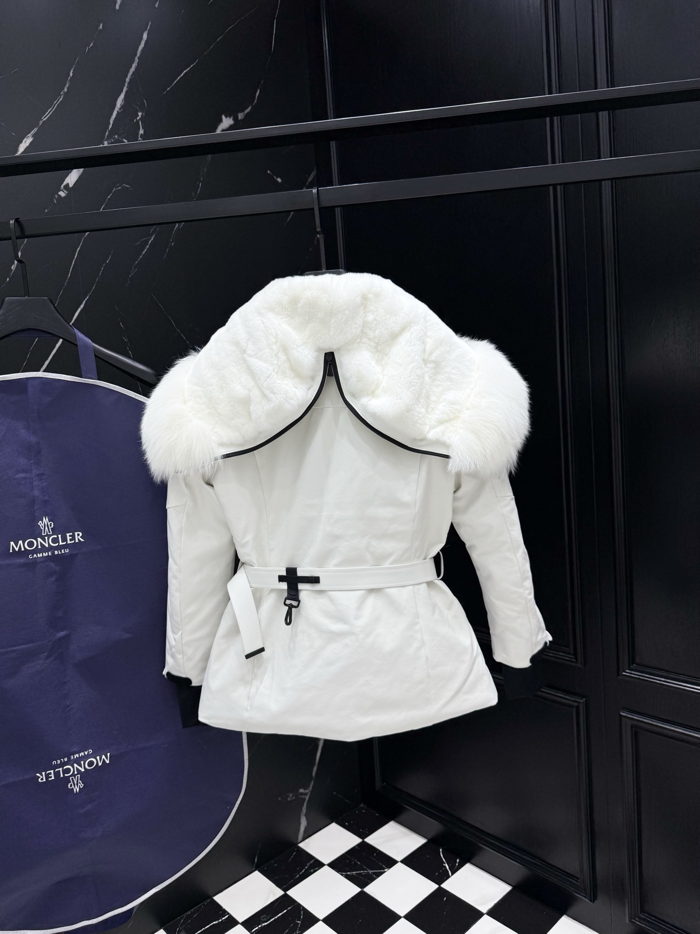 Moncler White Down Ski Jacket with Fur Hood and Belt - Stylish Winter Warmth 9 i1757777625261 5136 0 7