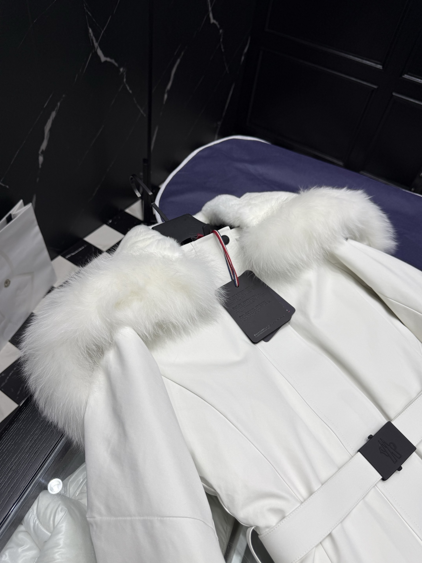 MONCLER White Fur-Trimmed Belted Padded Coat - Stylish Winter Outerwear 1 i1757777678818 2569 0 0
