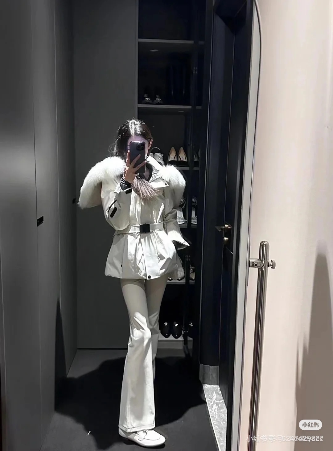 MONCLER Women's White Down Padded Belted Ski Jacket with Fur Hood 5 i1757778044824 2095 0 4