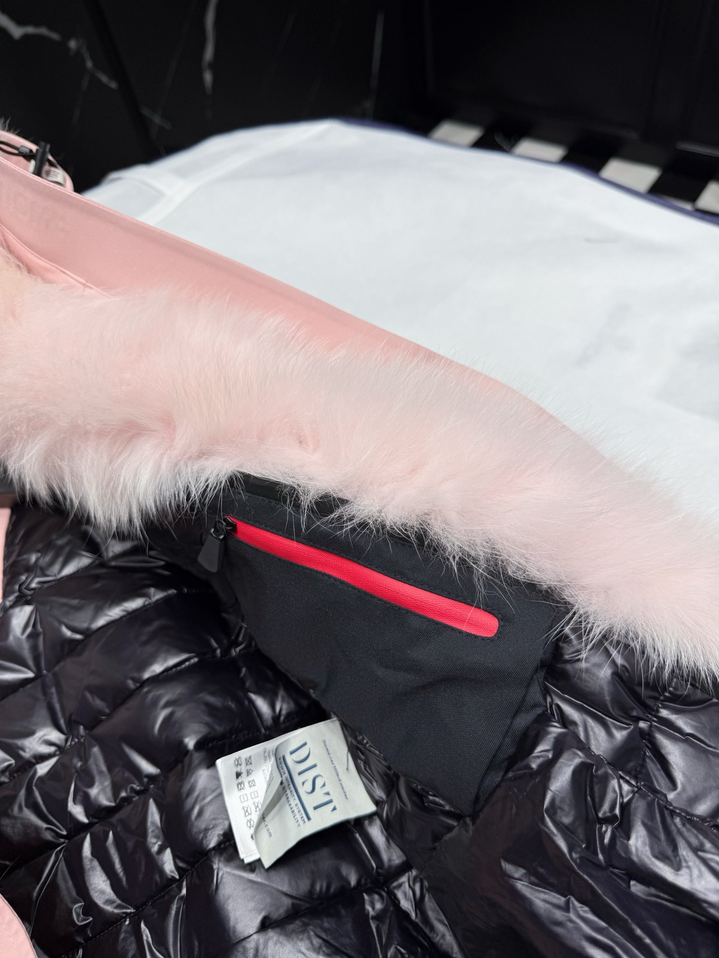 MONCLER Pink Down Jacket with Fur Trim - Stylish & Warm Outerwear 3 i1757945453608 1857 0 1