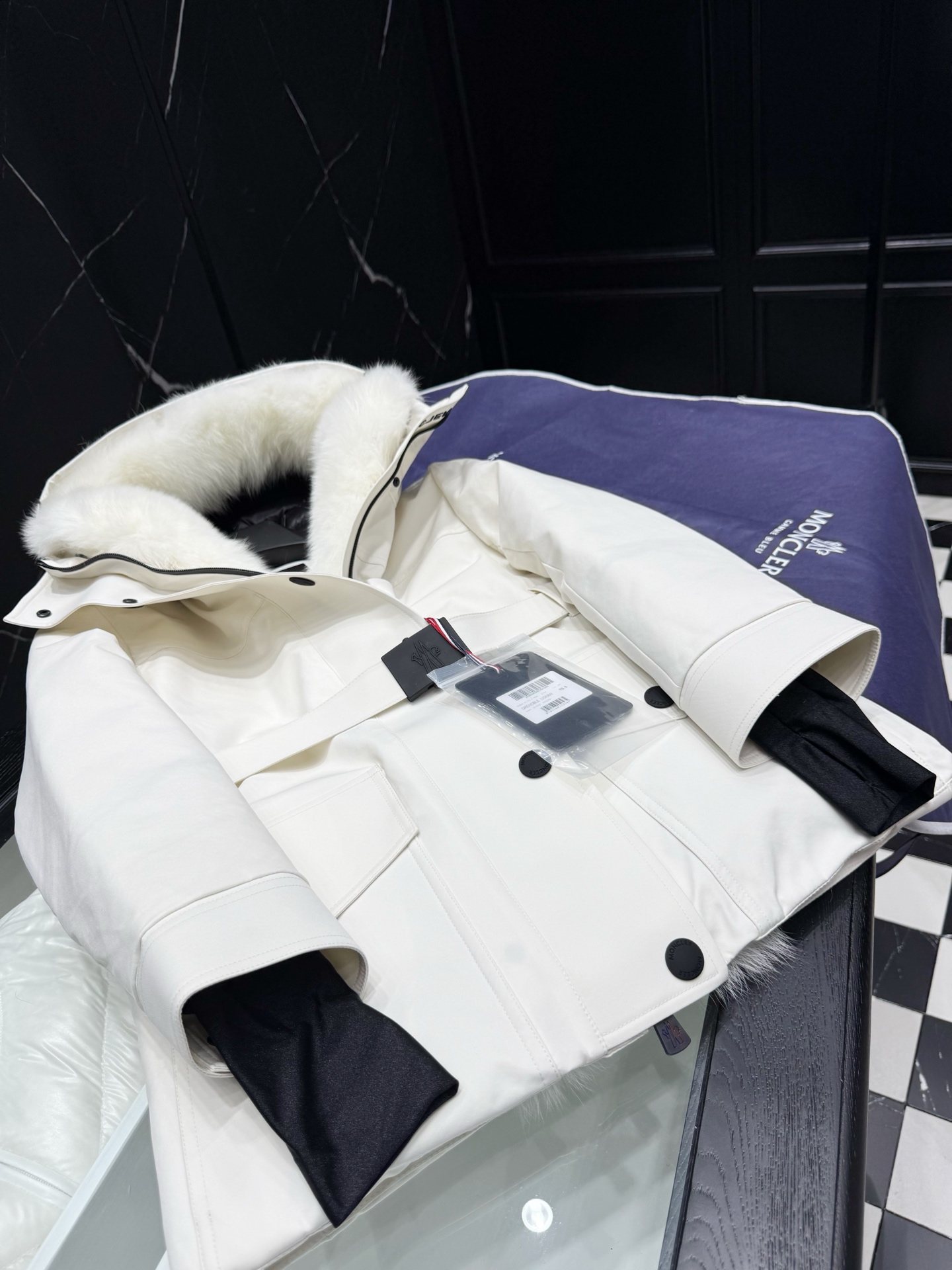 Moncler Women's White Down Padded Jacket with Fur Hood & Button Closure 5 i1757946561531 6468 0 3