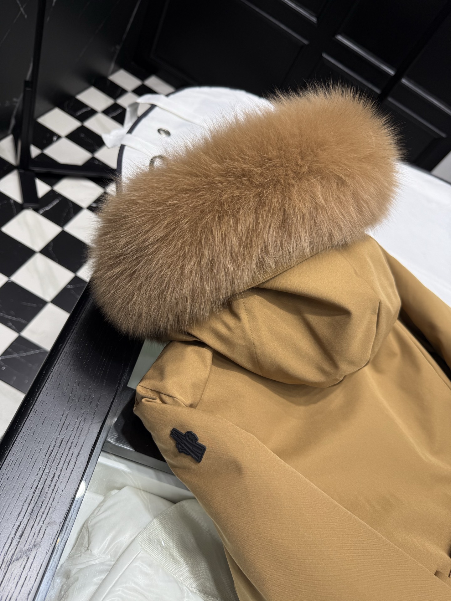 MONCLER Belted Down Jacket with Fur Hood | Stylish & Warm Outerwear 5 i1758036485361 6665 0 4