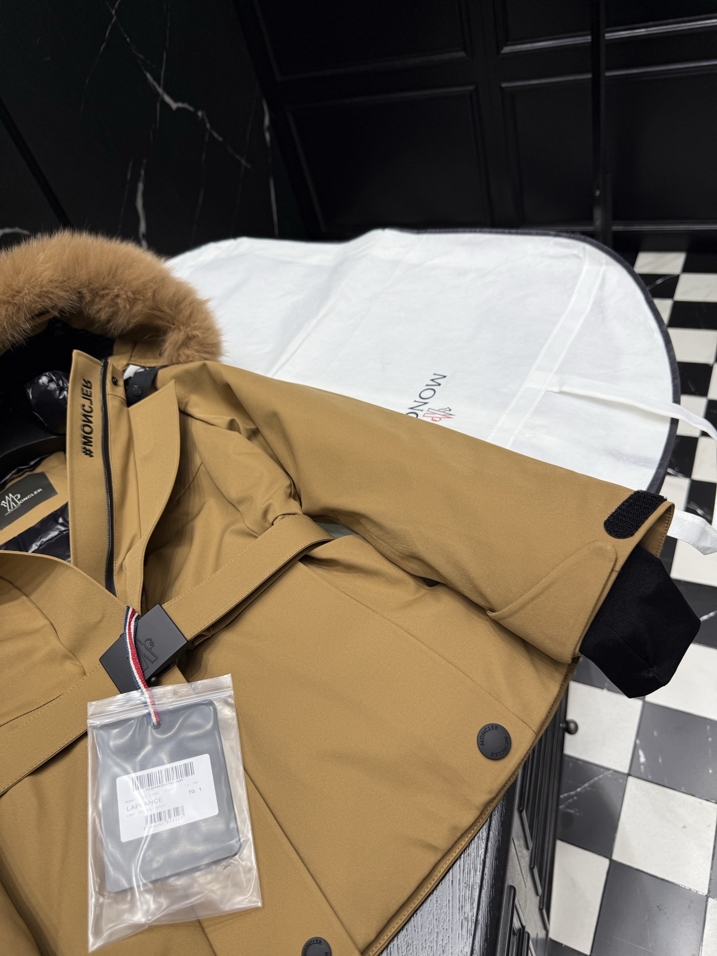 MONCLER Belted Down Jacket with Fur Hood | Stylish & Warm Outerwear 3 i1758036485407 6842 0 2