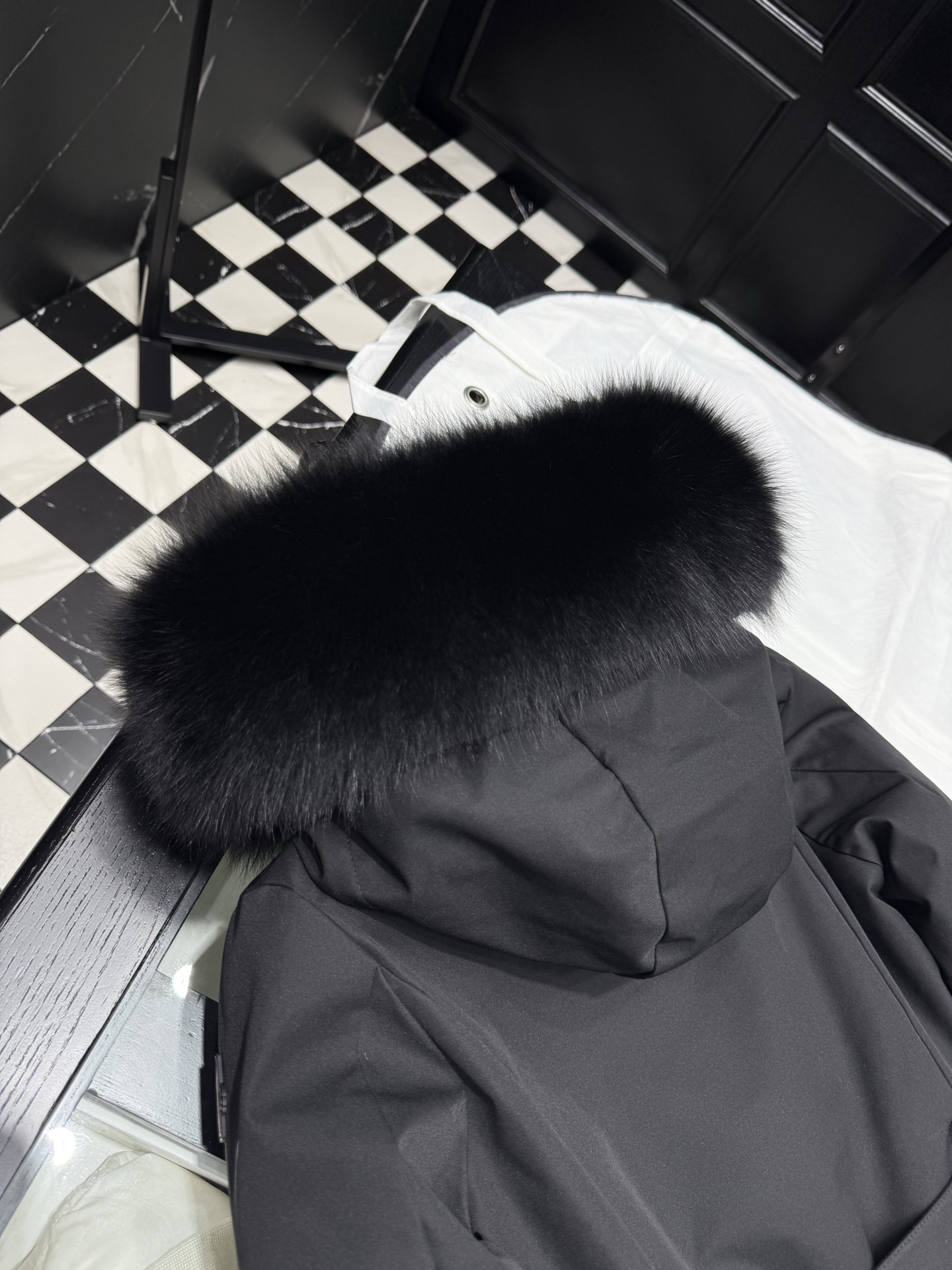 MONCLER Black Down Jacket with Fur Hood Belted Padded Ski Coat Outfit 5 i1758037494327 3770 0 4