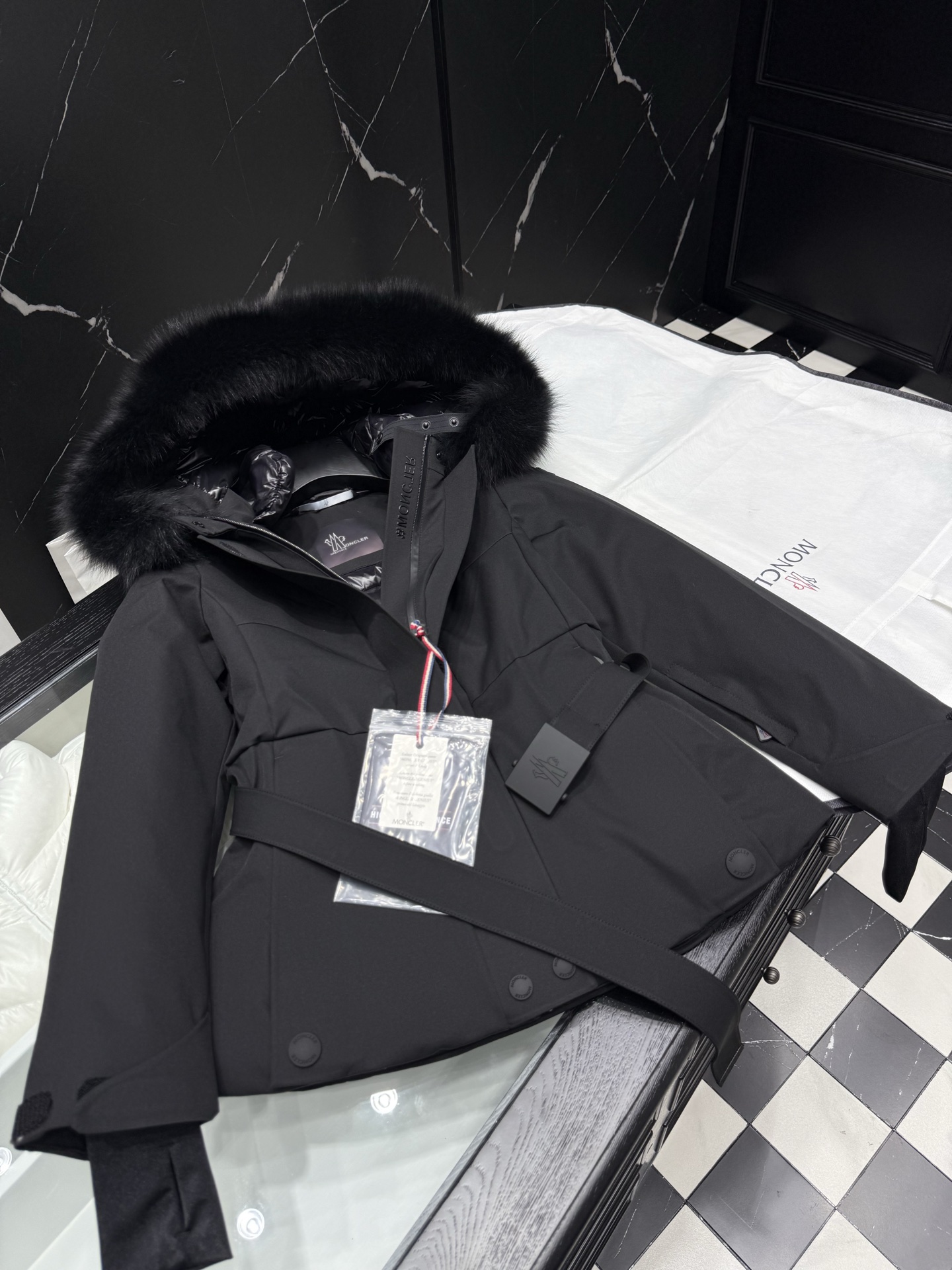 MONCLER Black Down Jacket with Fur Hood Belted Padded Ski Coat Outfit 2 i1758037494363 8558 0 1
