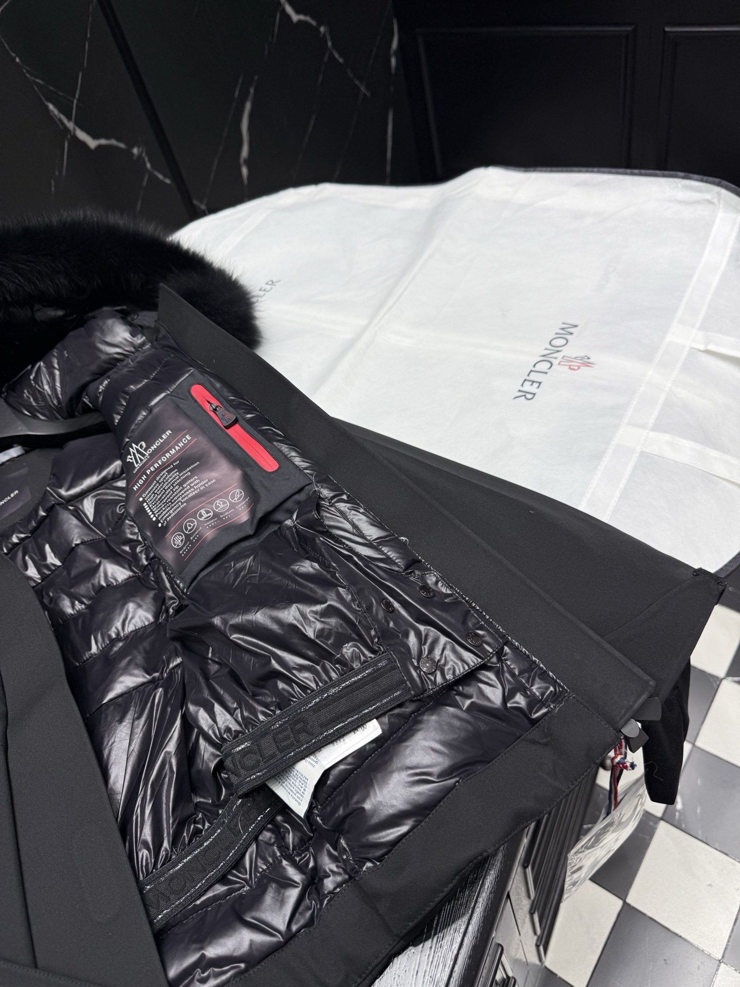 MONCLER Women's Black Down Jacket with Fur Trim - Stylish & Warm 3 i1758037505120 1367 0 2