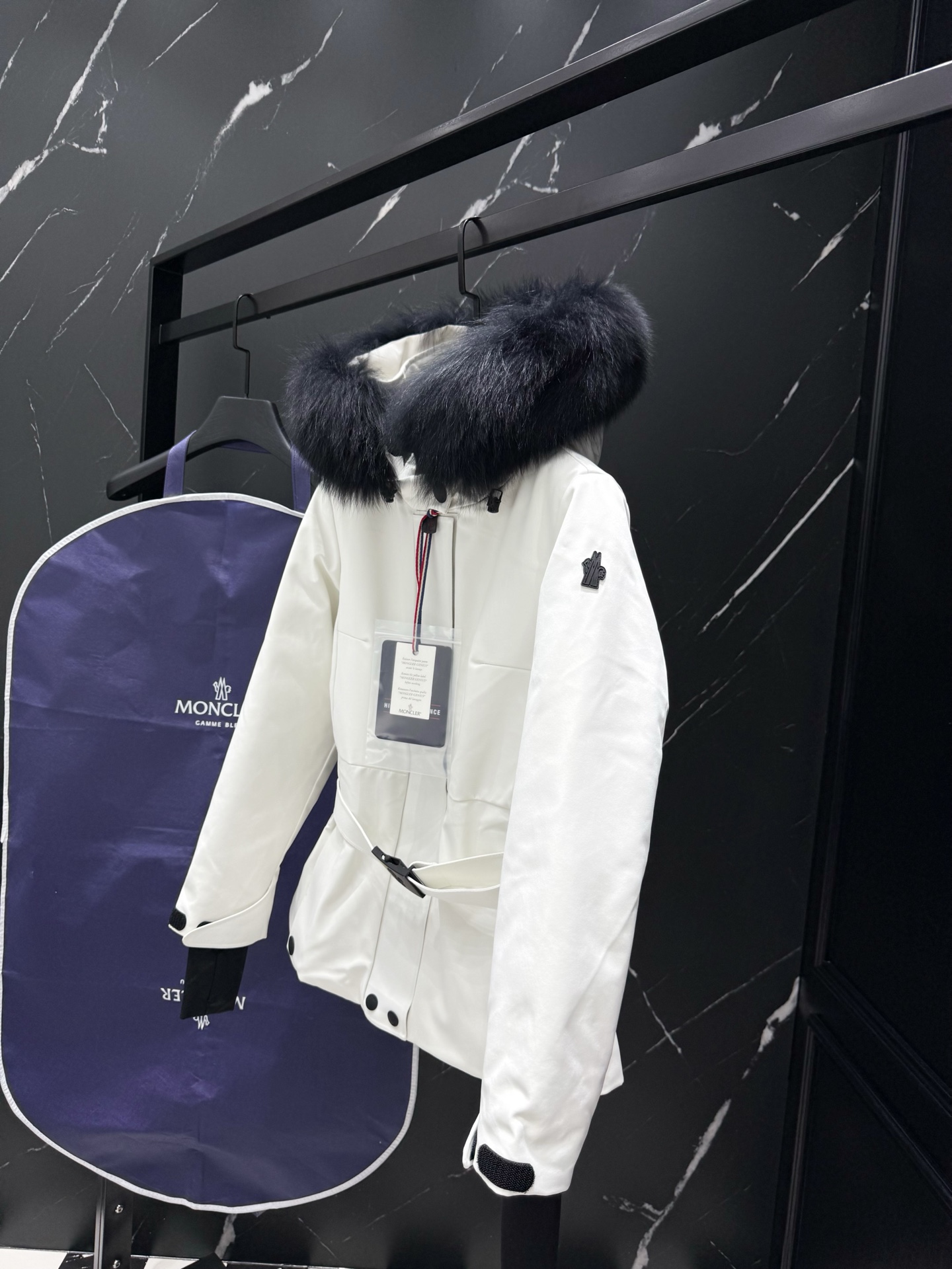 MONCLER White Down Padded Belted Jacket with Fur Hood - Stylish & Warm 5 i1758037763567 5494 0 3