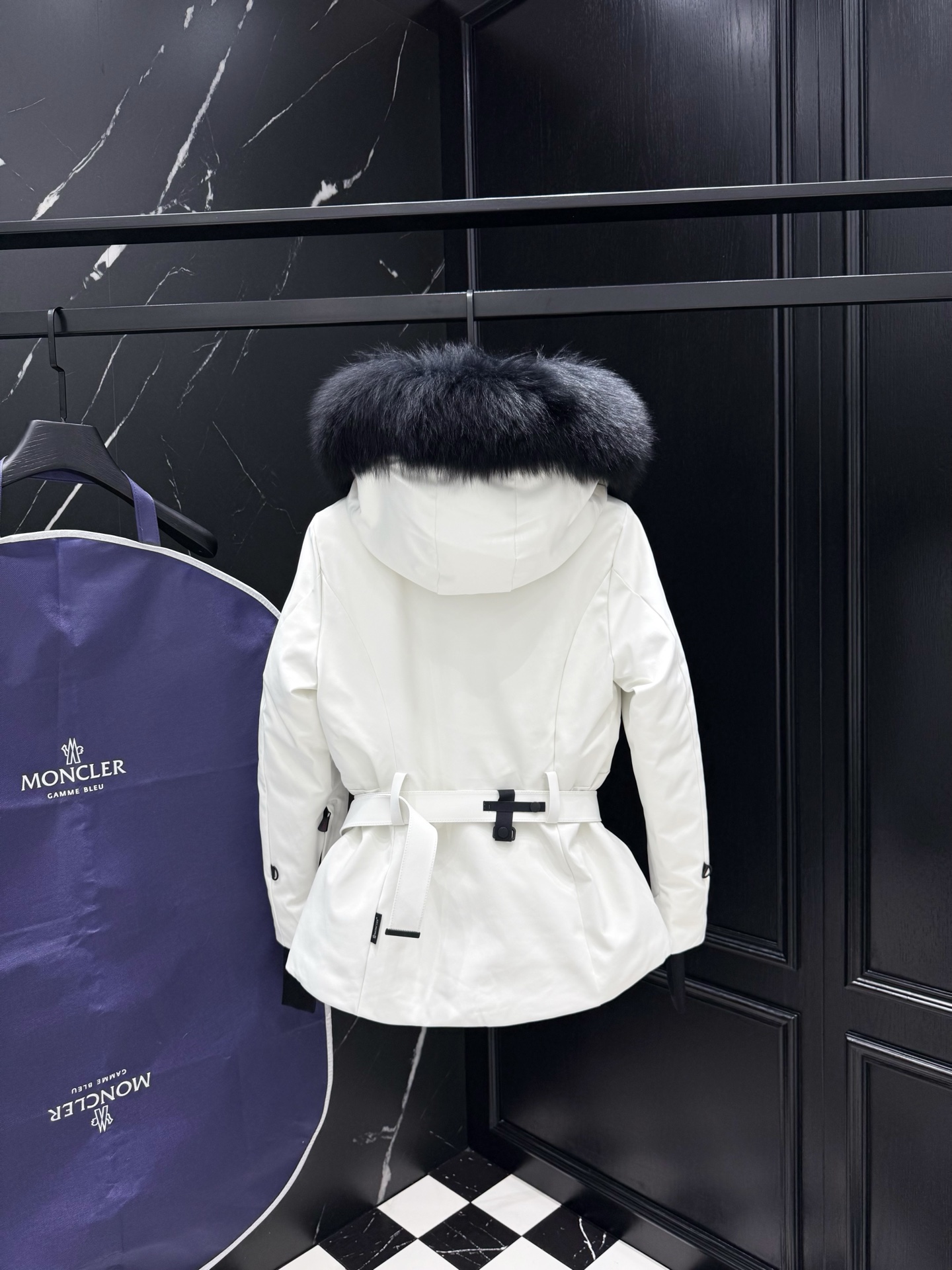 MONCLER White Down Padded Belted Jacket with Fur Hood - Stylish & Warm 9 i1758037763585 1250 0 7