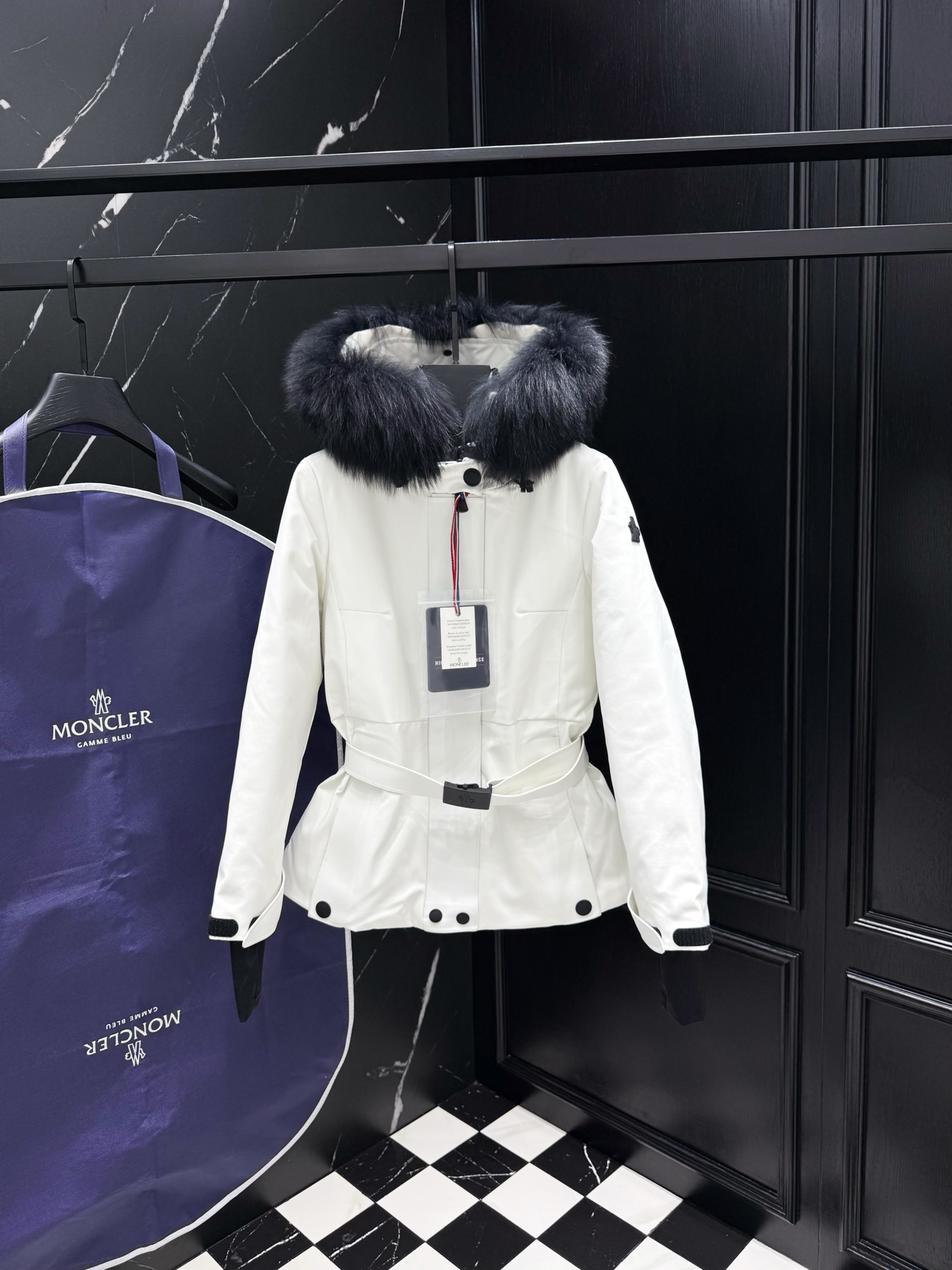 MONCLER White Down Padded Belted Jacket with Fur Hood - Stylish & Warm 2 i1758037764715 1106 0 0