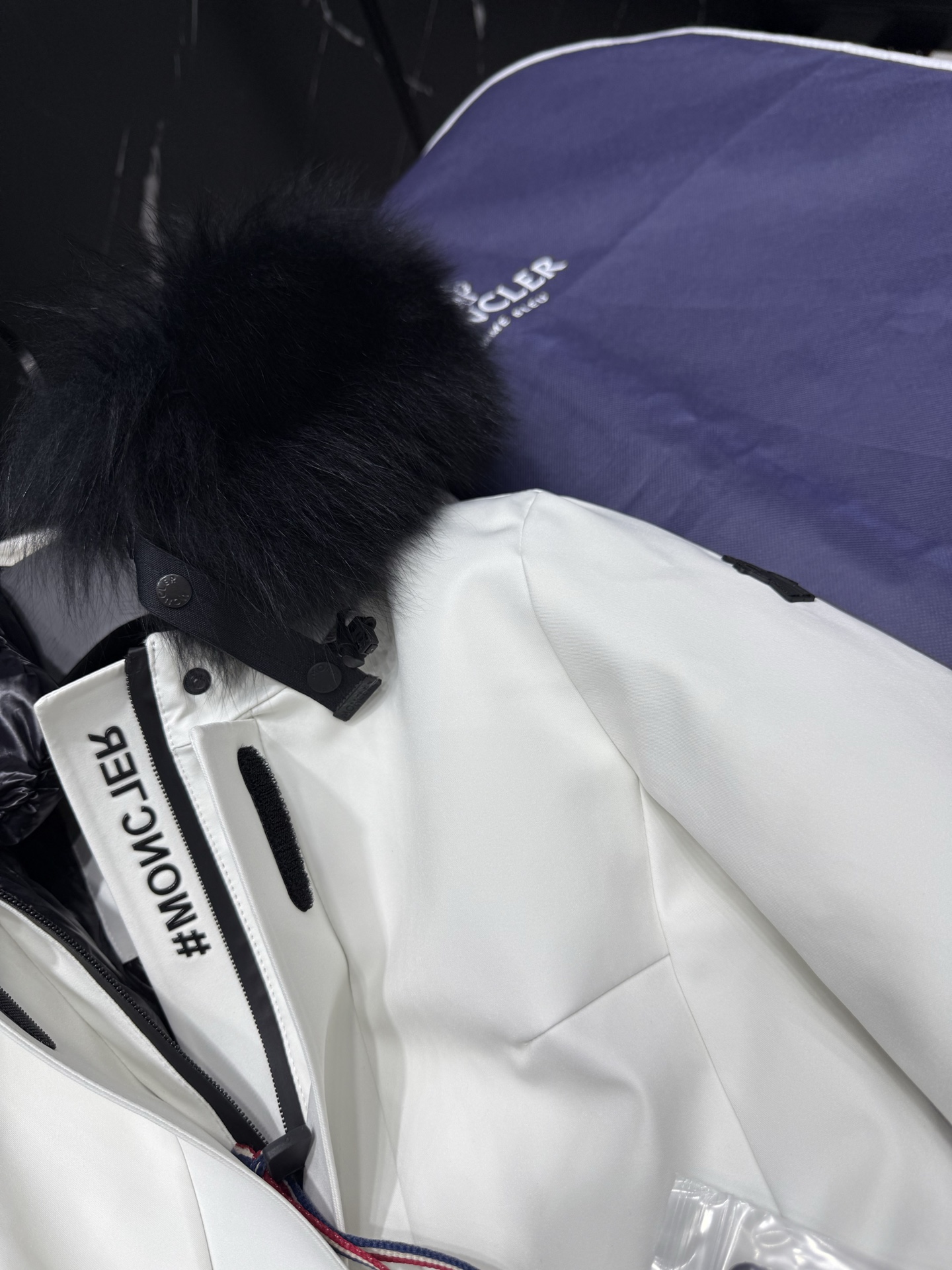 MONCLER Women's White Down Jacket with Fur Hood and Belt 3 i1758037814018 576 0 1