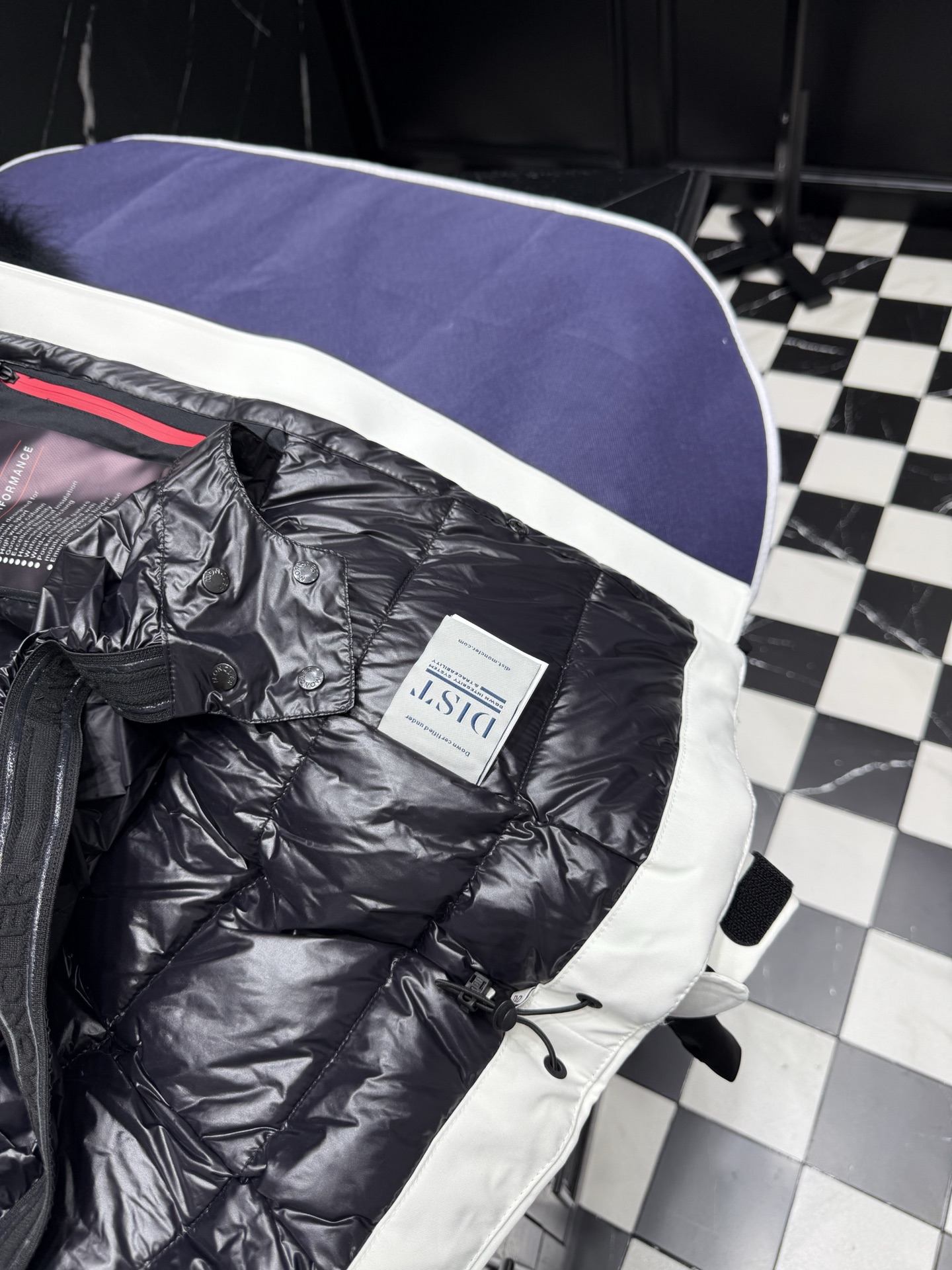 MONCLER White Down Padded Belted Jacket with Fur Hood 5 i1758037824250 6543 0 3