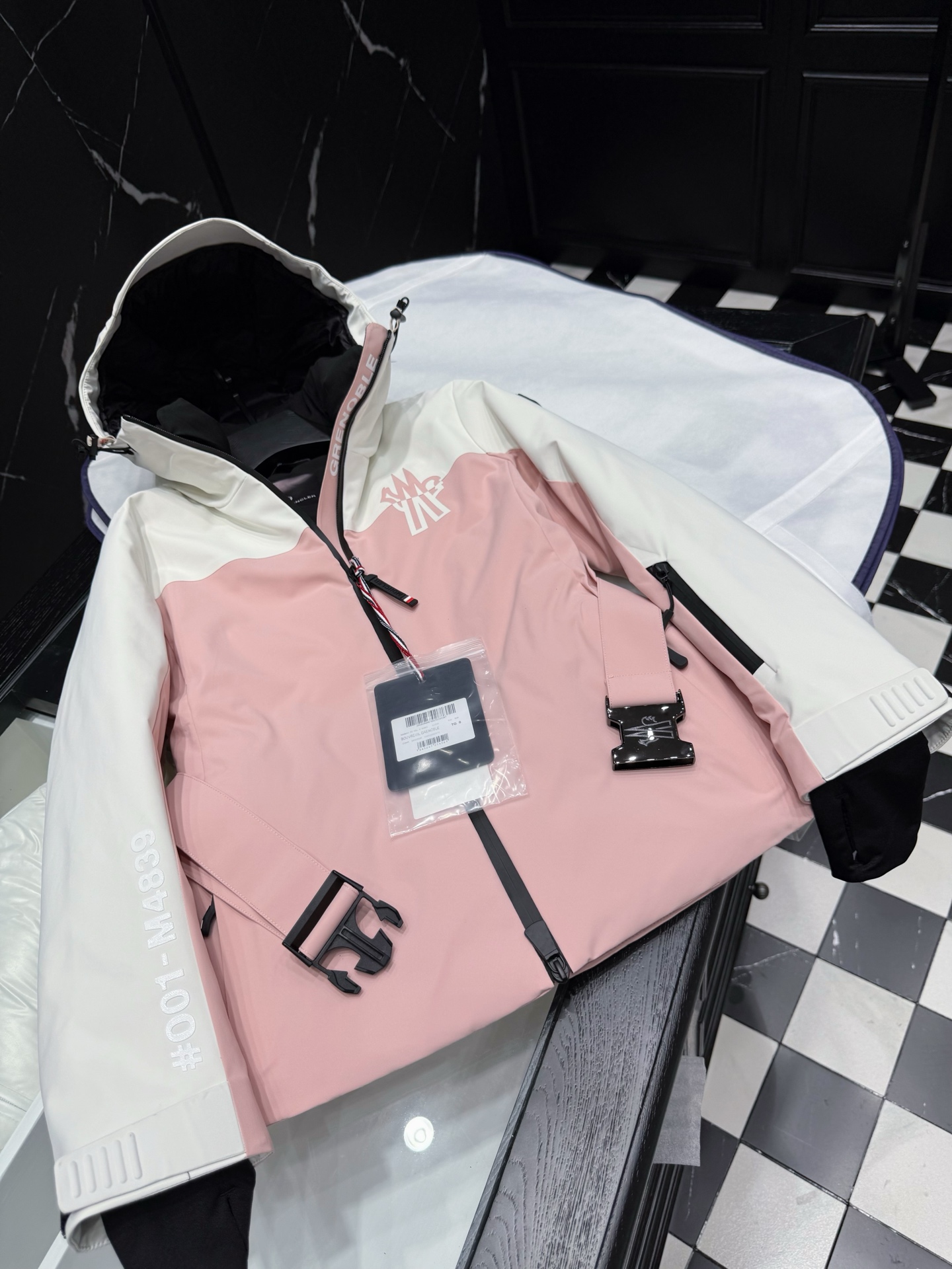 NO:567892,Price adjustment details inside,,alexander wang19860909调价细节内里,,alexander wang,Men's clothing