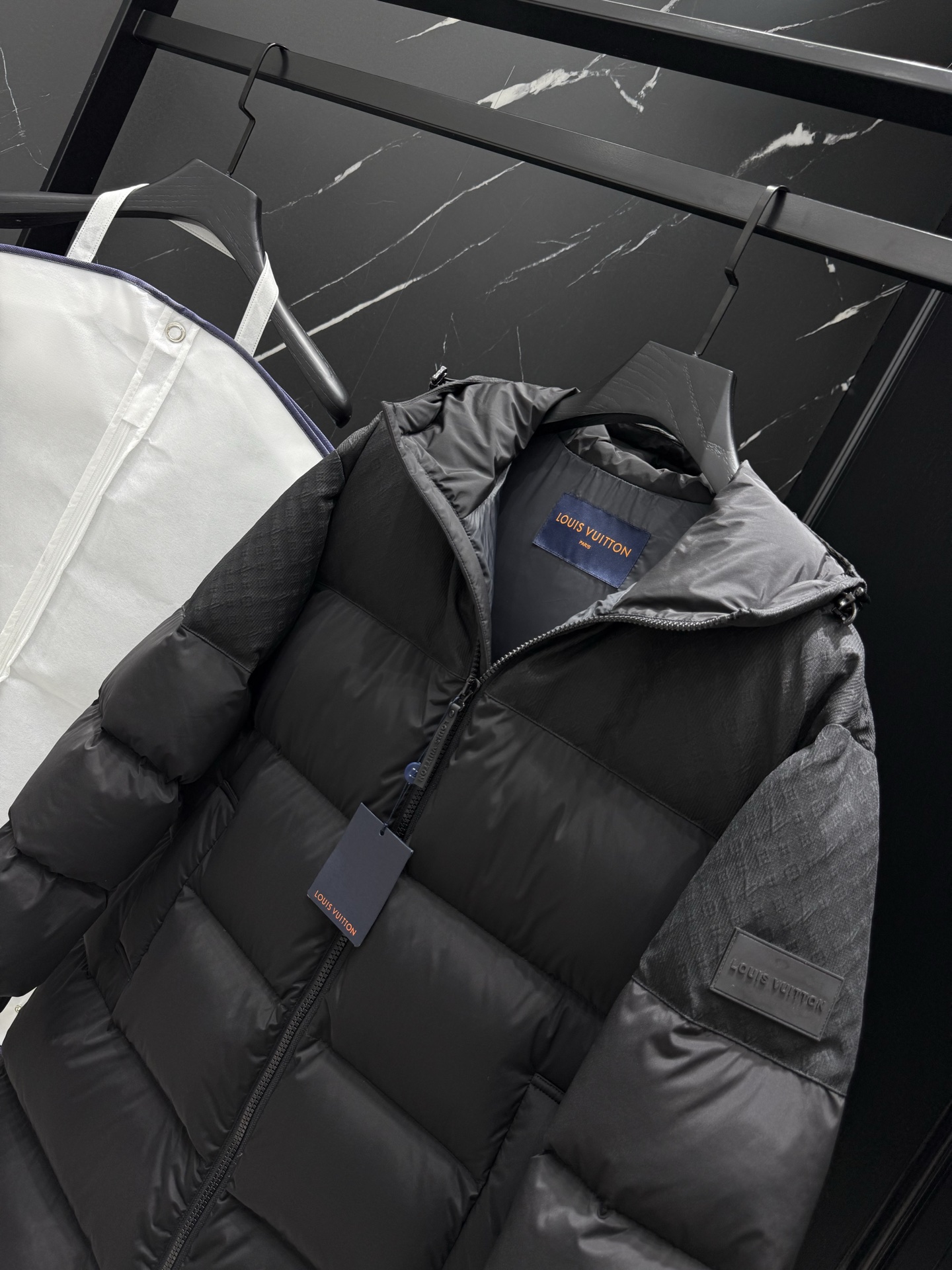 2025秋冬新款🆕原版1:1订制五金配件全进口原版定制 欢迎专柜对比 绝对的高品质 采用顶级95白鸭绒 