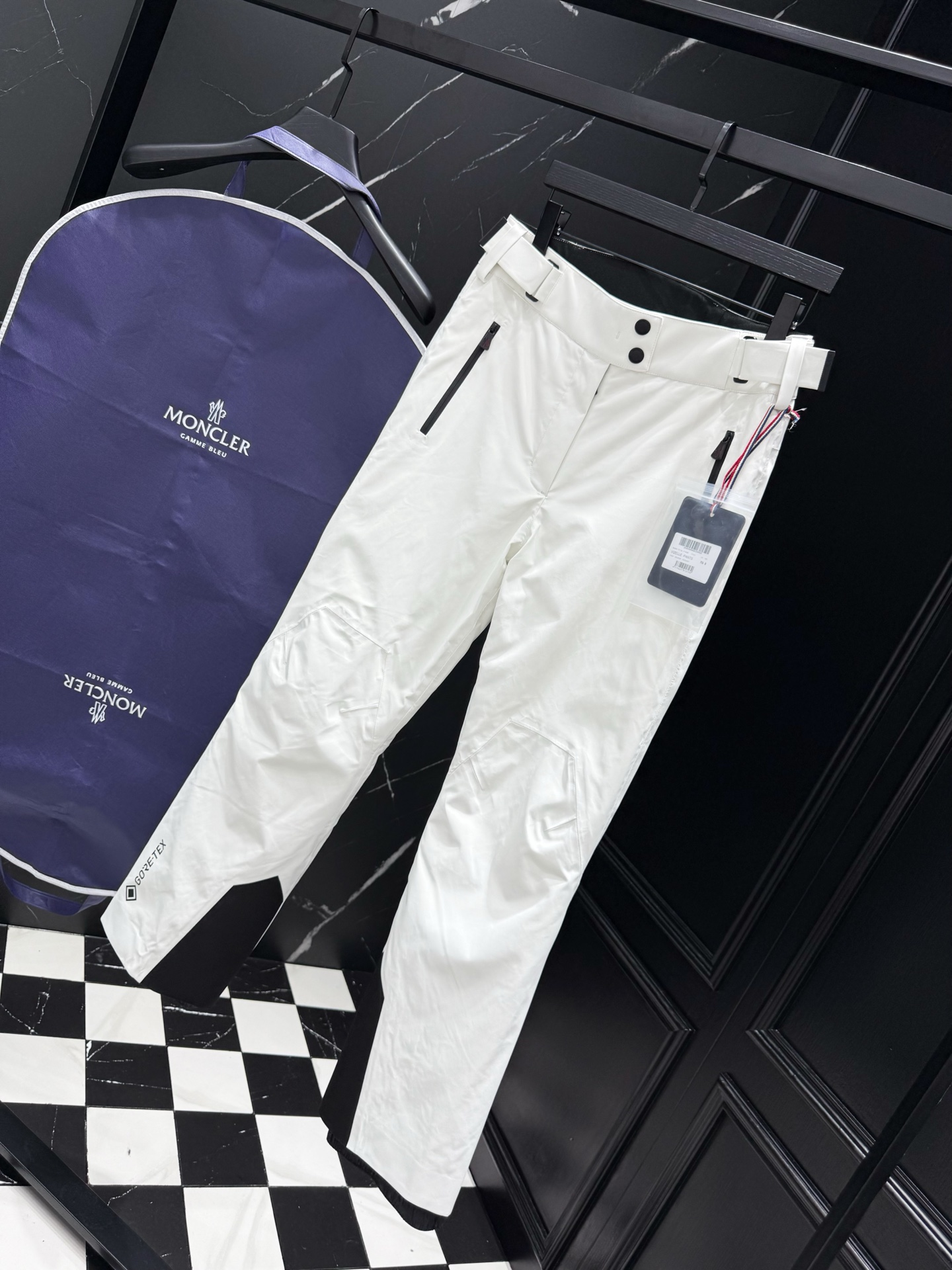 Moncler Women's White Gore-Tex Ski Pants | High-Performance Winter Apparel 2 i1758900307672 4351 0 1