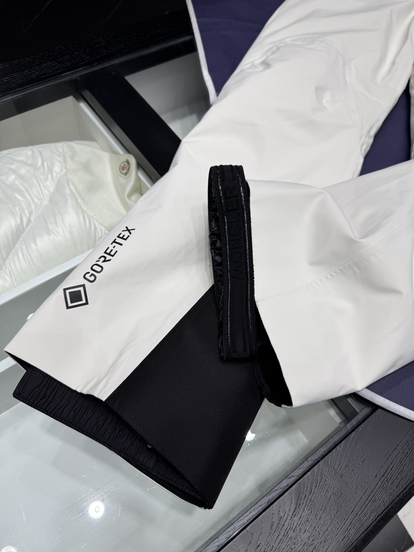 Moncler Women's Ski Pants - White, High-Performance, Stylish Design 6 i1758900341026 3199 0 4