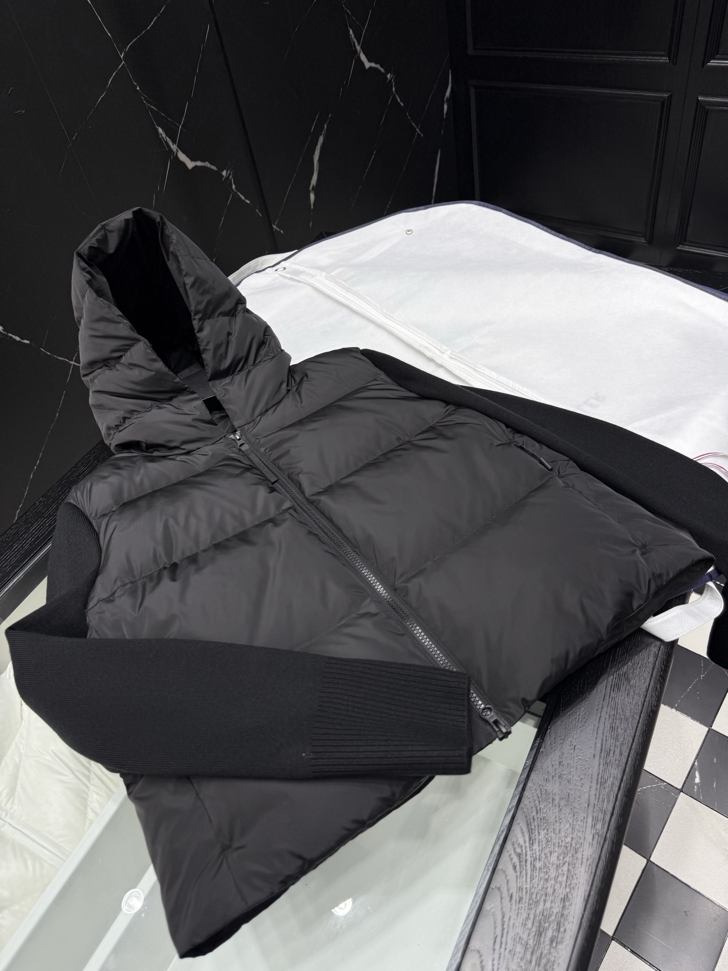 Moncler Women's Black Padded Wool Cropped Jacket Coat 7 i1758985128411 2108 0 5
