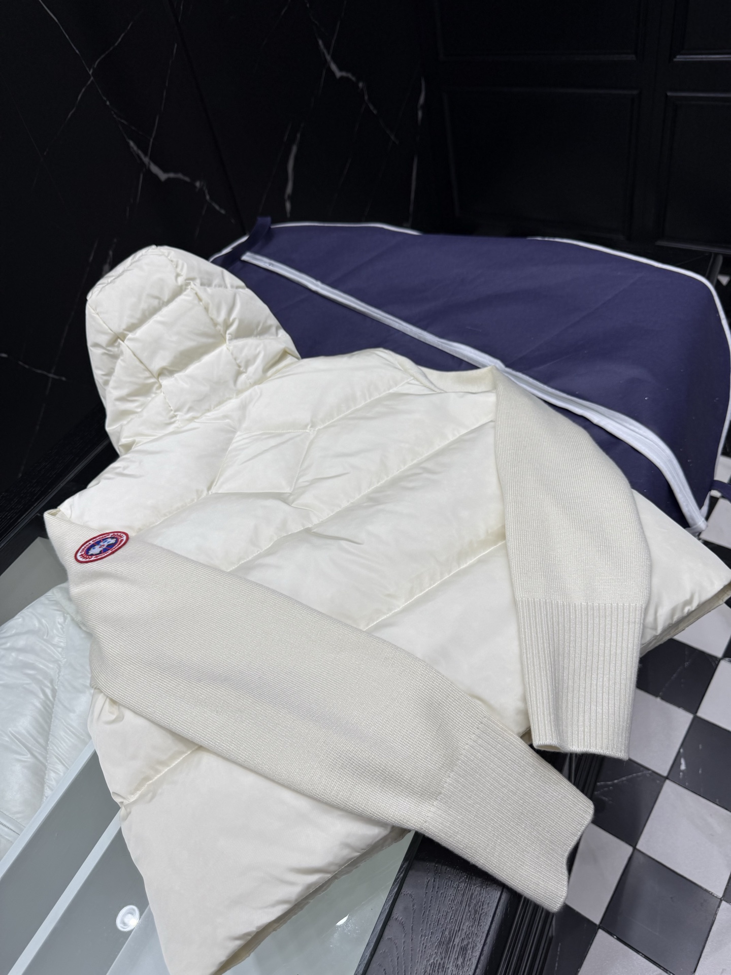 Moncler Women's Cropped Padded Wool Jacket - Stylish & Warm Outerwear 9 i1758985528677 5493 0 8
