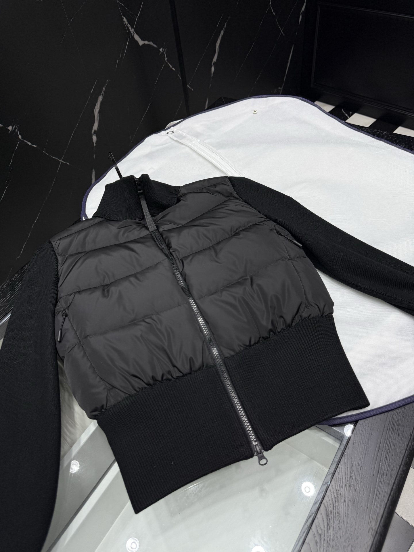 Moncler Black Padded Wool Cropped Jacket for Women - Stylish & Warm 2 i1758986314617 7161 0 0