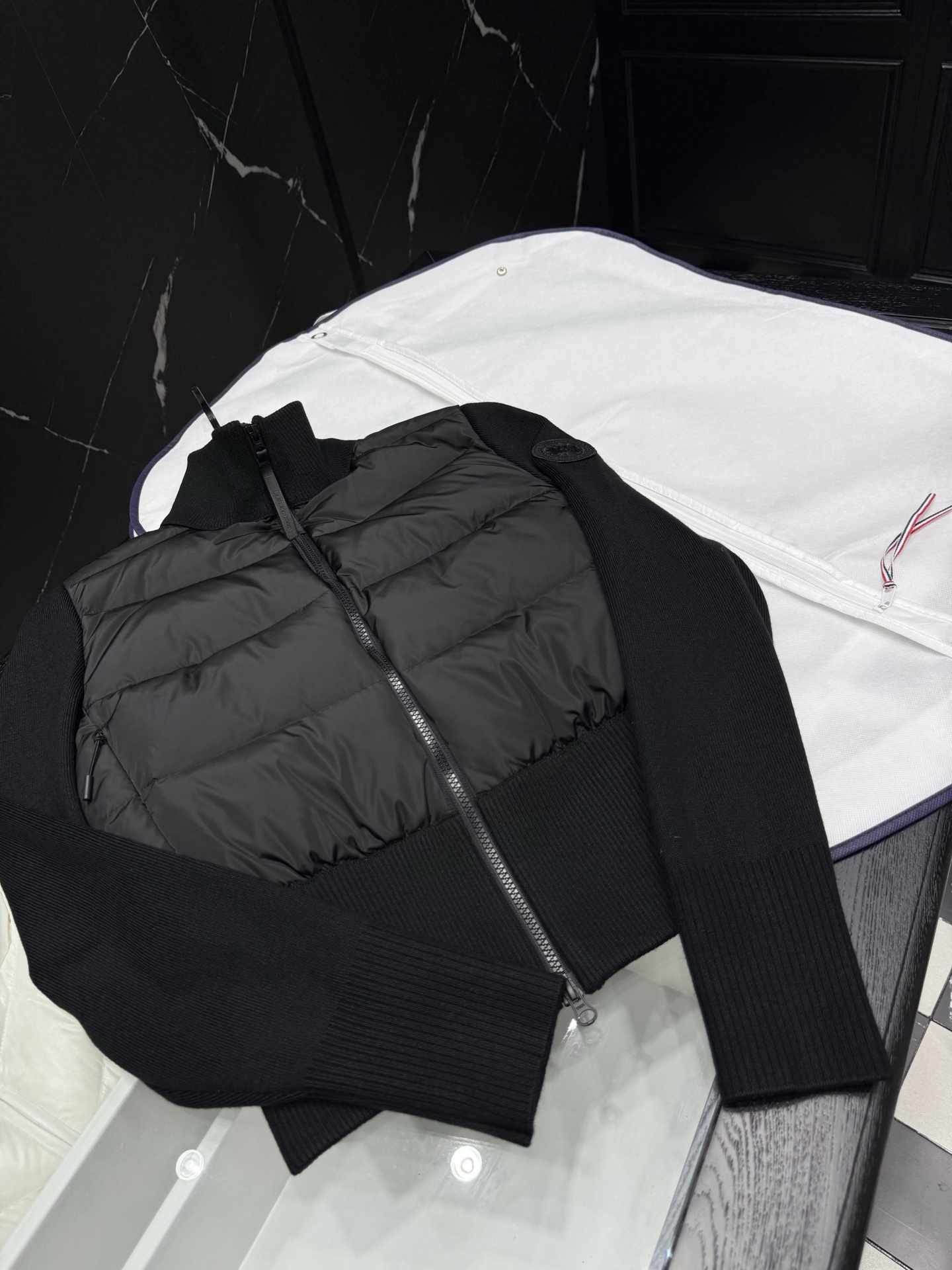 Moncler Black Padded Wool Cropped Jacket for Women - Stylish & Warm 7 i1758986314672 5620 0 5