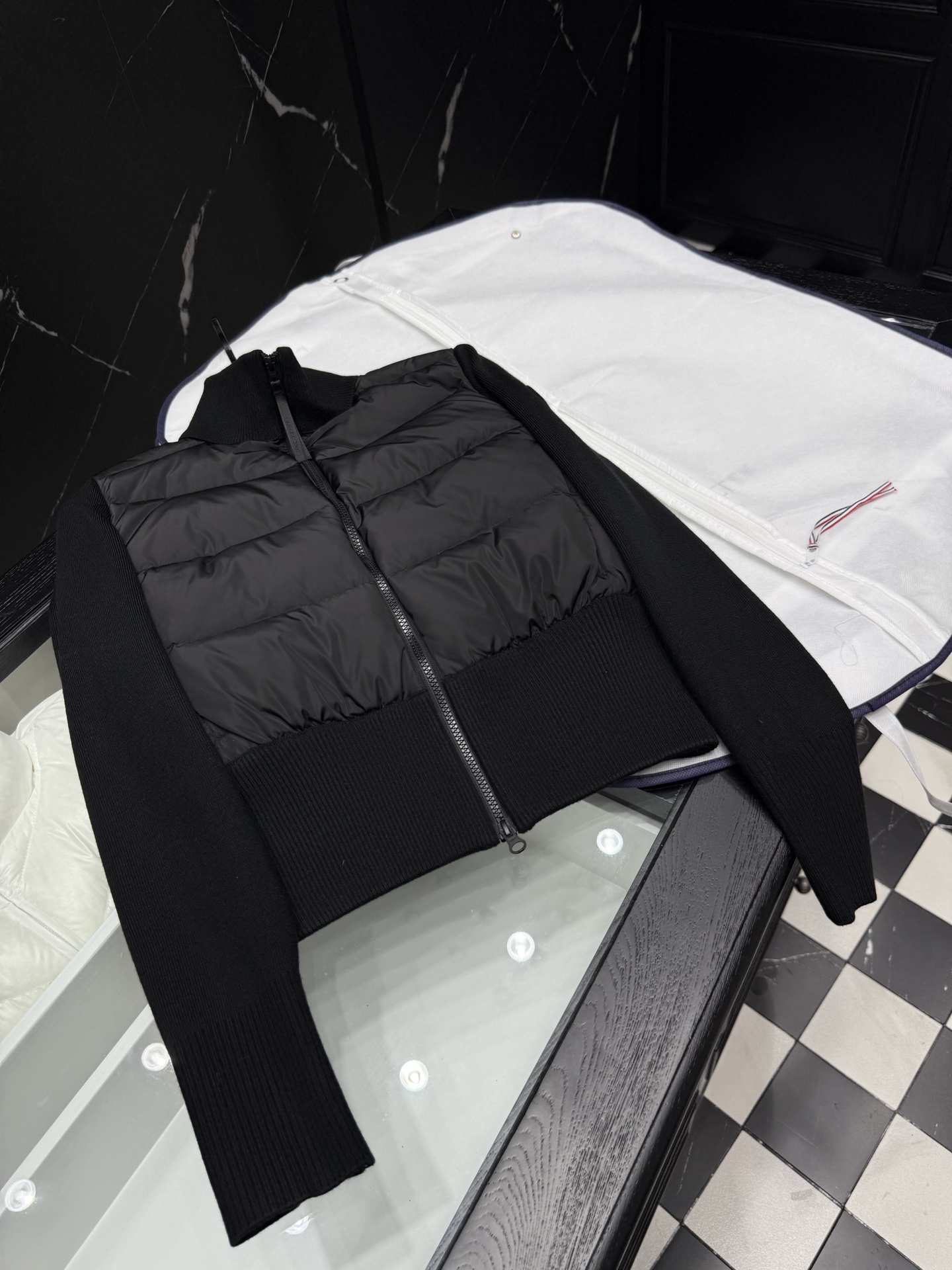 Moncler Black Padded Wool Cropped Jacket for Women - Stylish & Warm 3 i1758986314708 9558 0 1