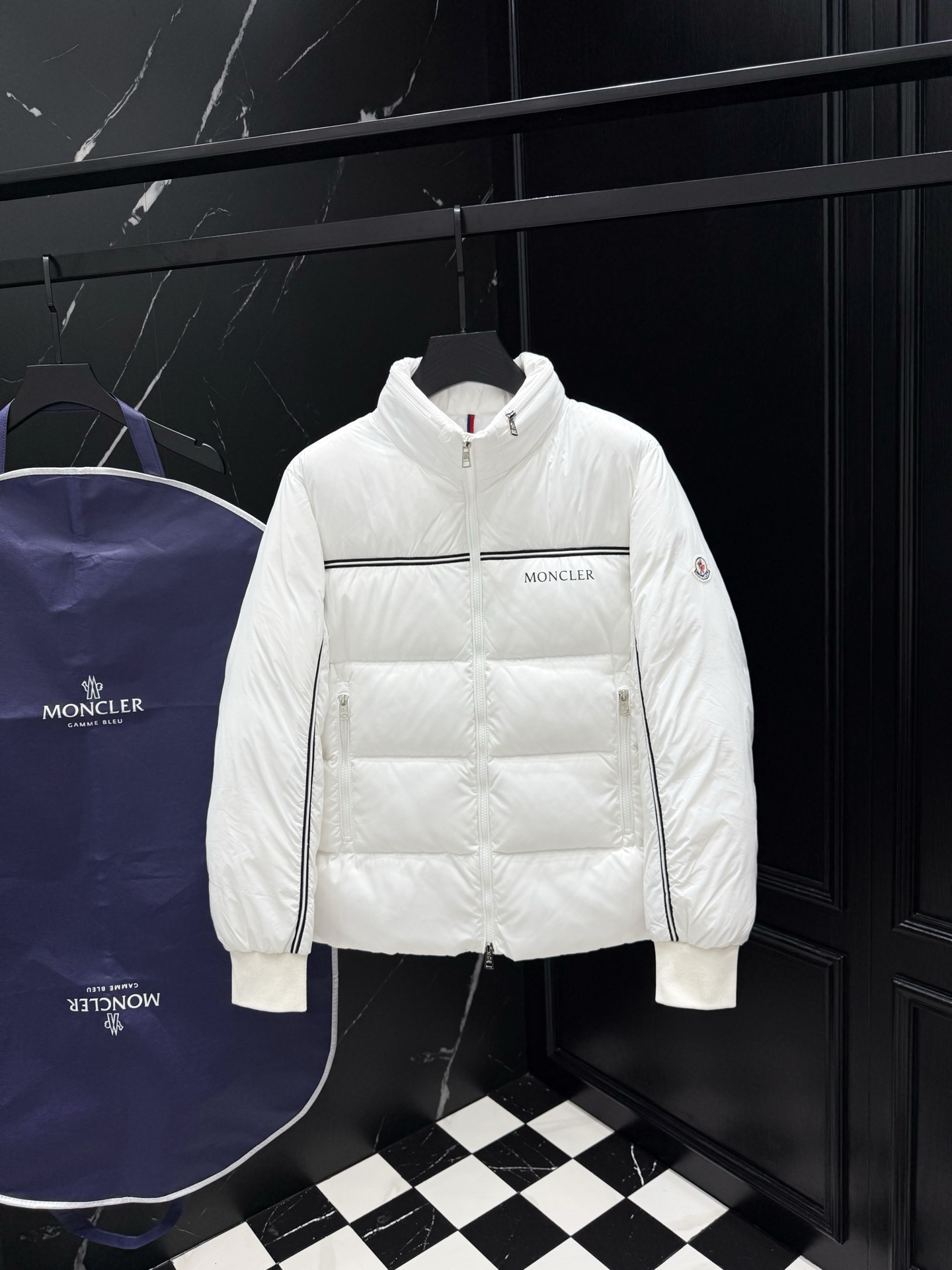 Moncler Veste Matelassée Blanche en Duvet d'Oie