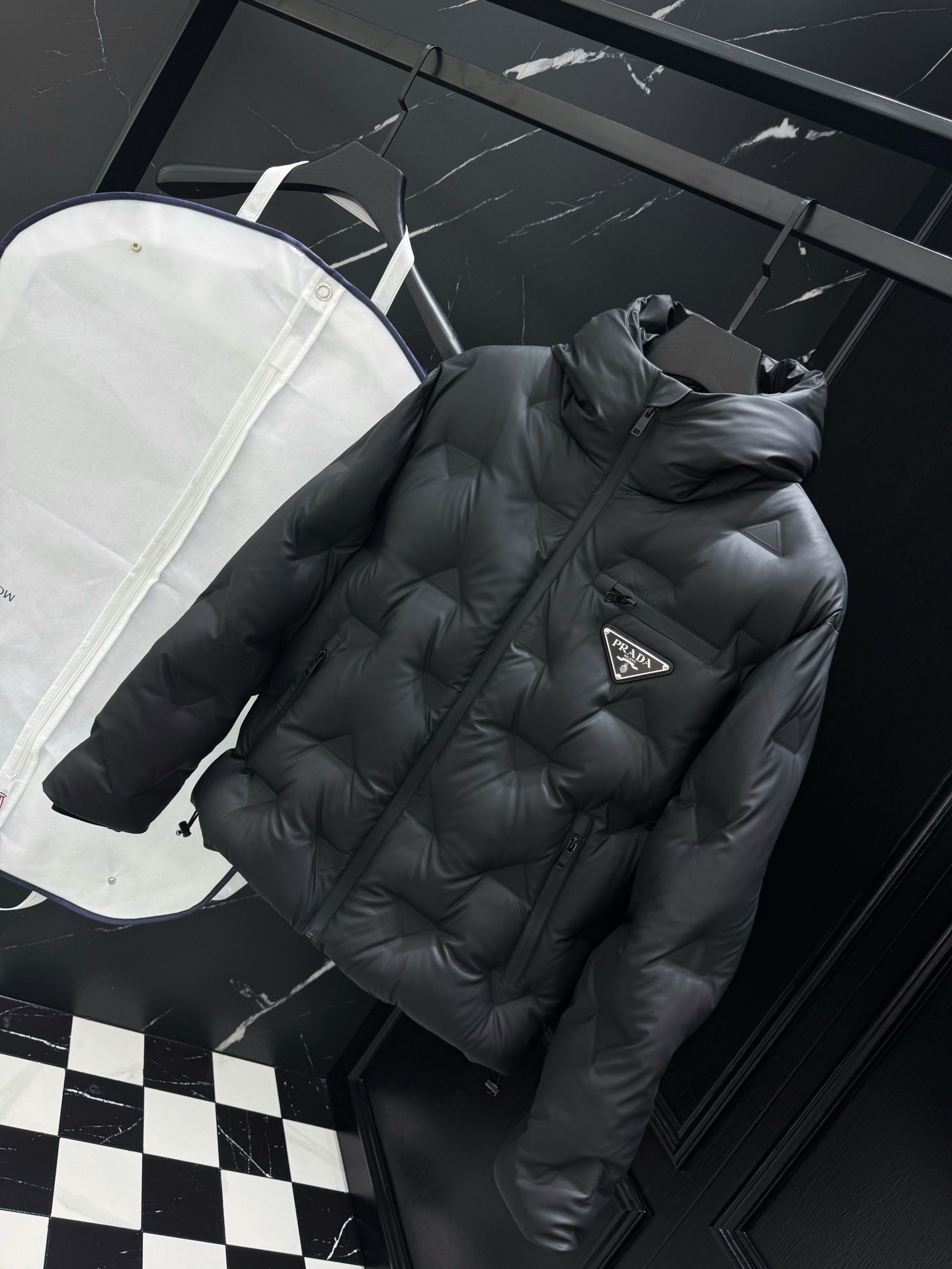 Prada 2025 Men's Black Padded Down Jacket - Ultra-Soft, Heavy-Duty, Unisex 3 i1759679027337 2321 0 1