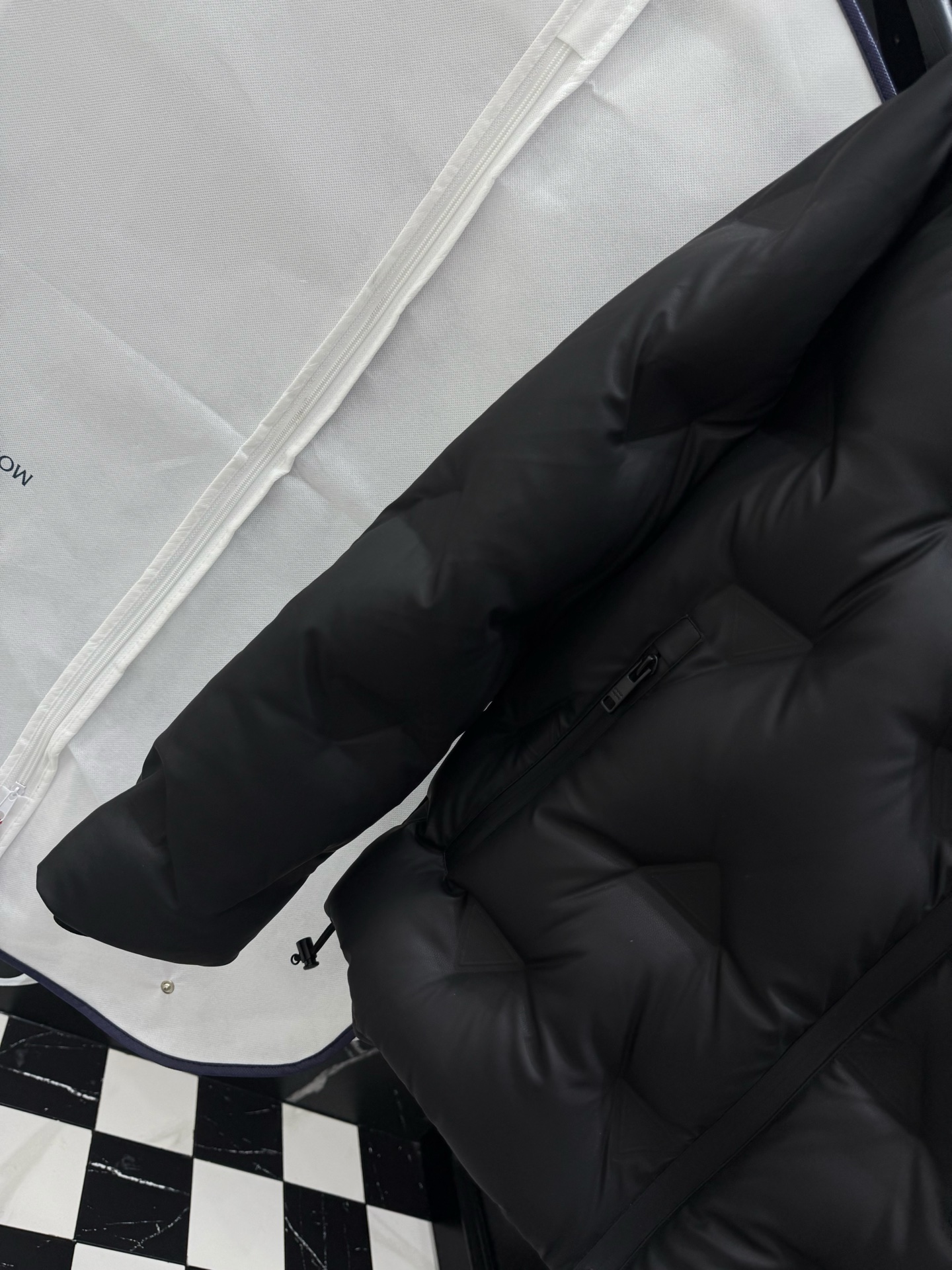 Prada 2025 Men's Black Padded Down Jacket - Ultra-Soft, Heavy-Duty, Unisex 4 i1759679028725 5044 0 2