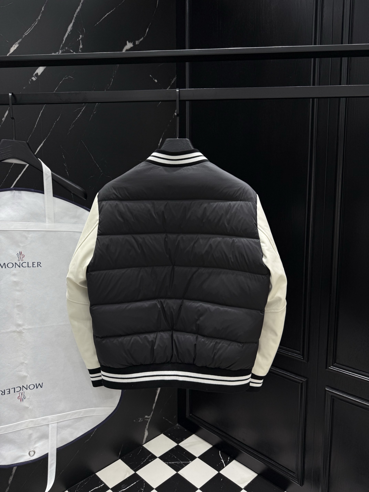 2025秋冬新款🆕（羽绒拼绵羊皮）原版1:1订制五金配件全进口原版定制 欢迎专柜对比 绝对的高品质 采用