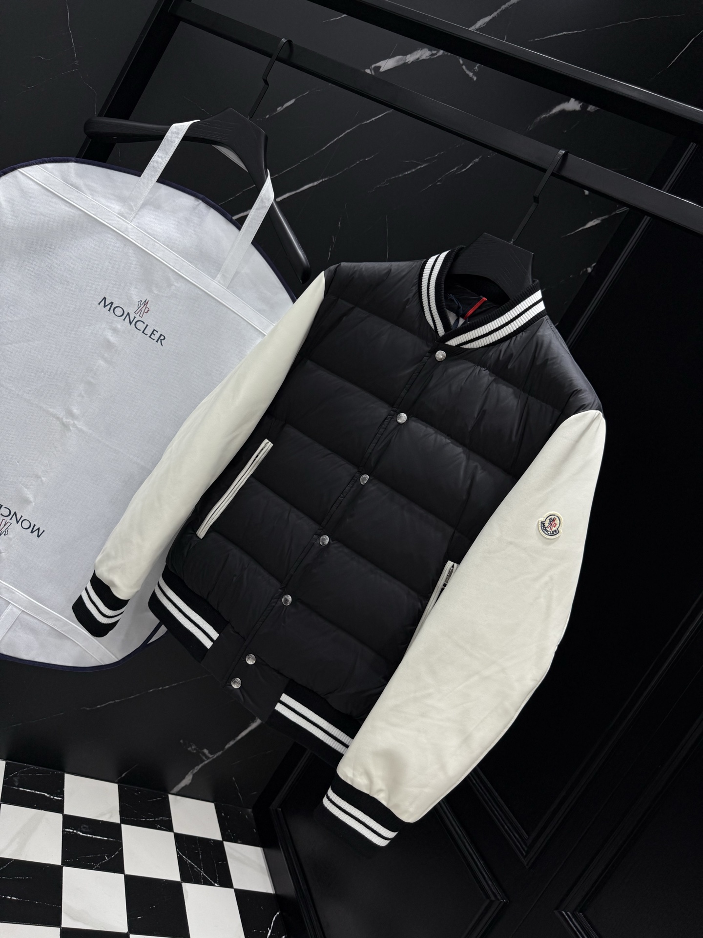 2025秋冬新款🆕（羽绒拼绵羊皮）原版1:1订制五金配件全进口原版定制 欢迎专柜对比 绝对的高品质 采用