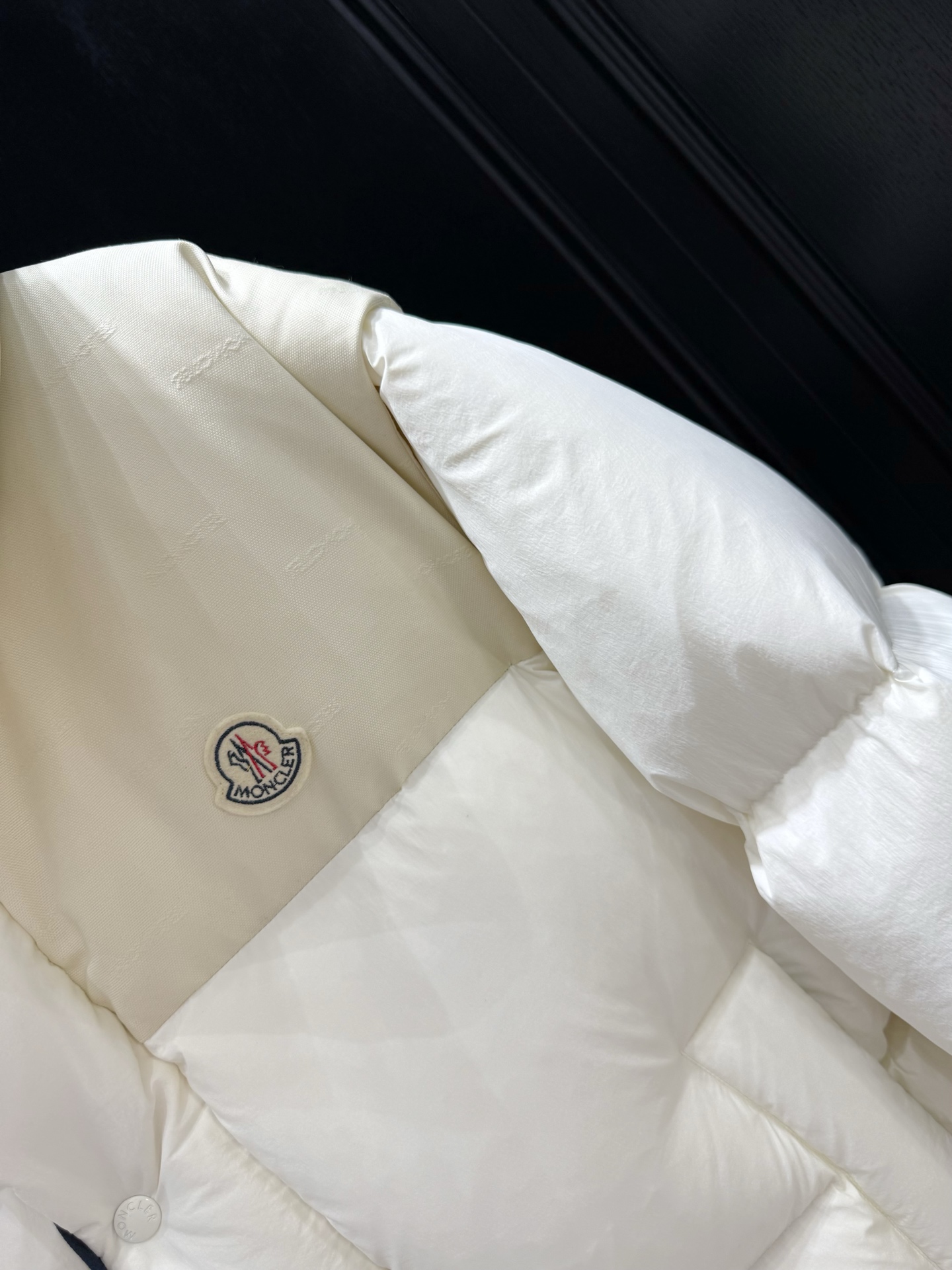 2025秋冬新款🆕（可拆卸马甲羽绒服）原版1:1订制五金配件全进口原版定制 欢迎专柜对比 绝对的高品质 