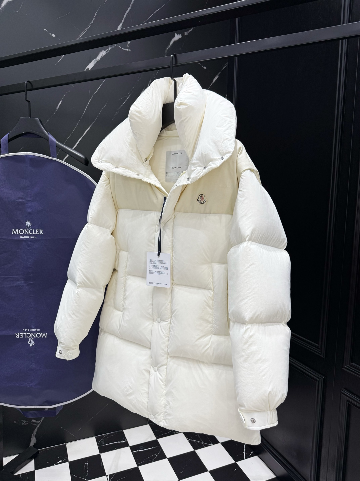 2025秋冬新款🆕（可拆卸马甲羽绒服）原版1:1订制五金配件全进口原版定制 欢迎专柜对比 绝对的高品质 